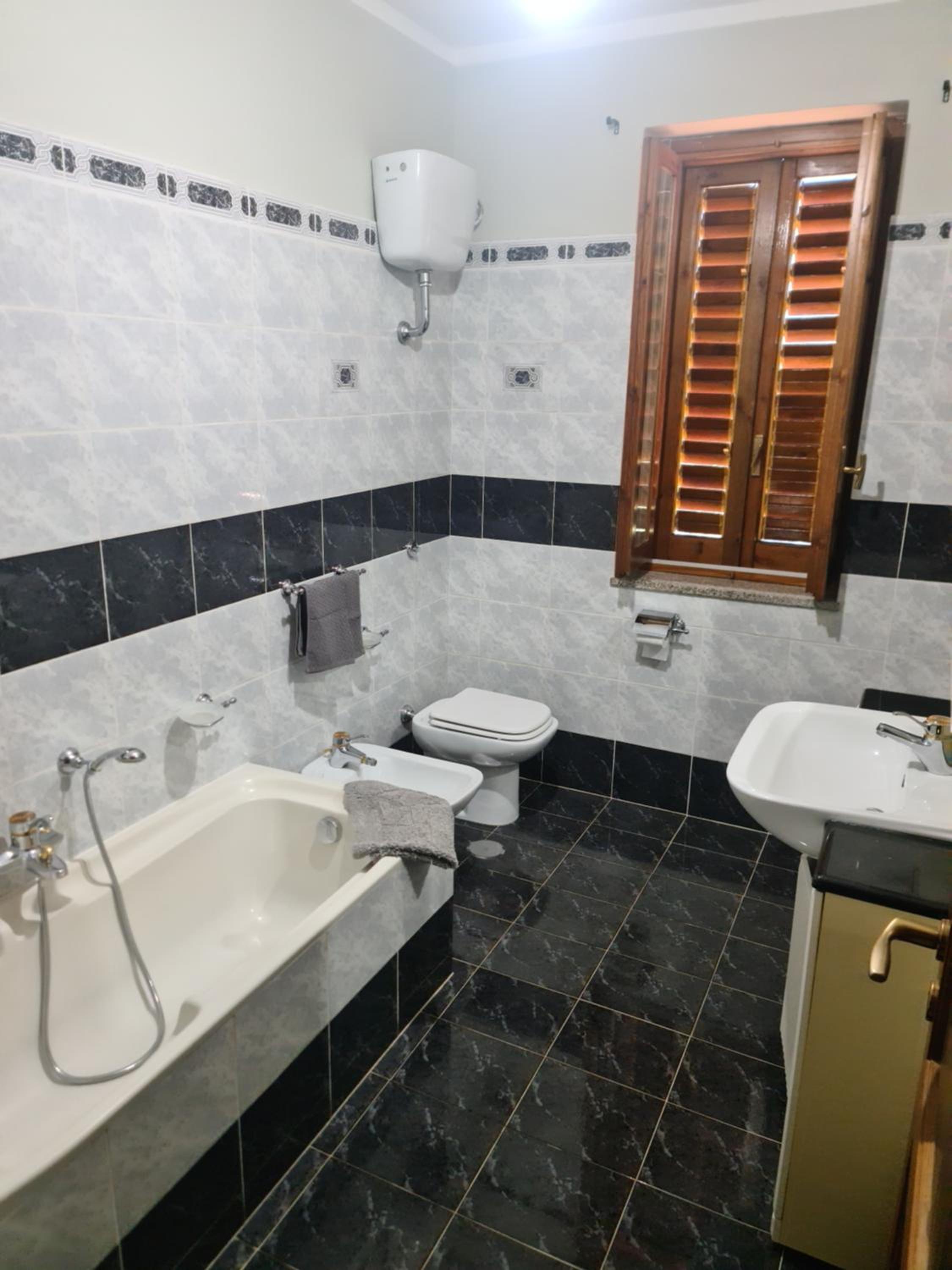 Cilento House Garden B&B MIRELLA