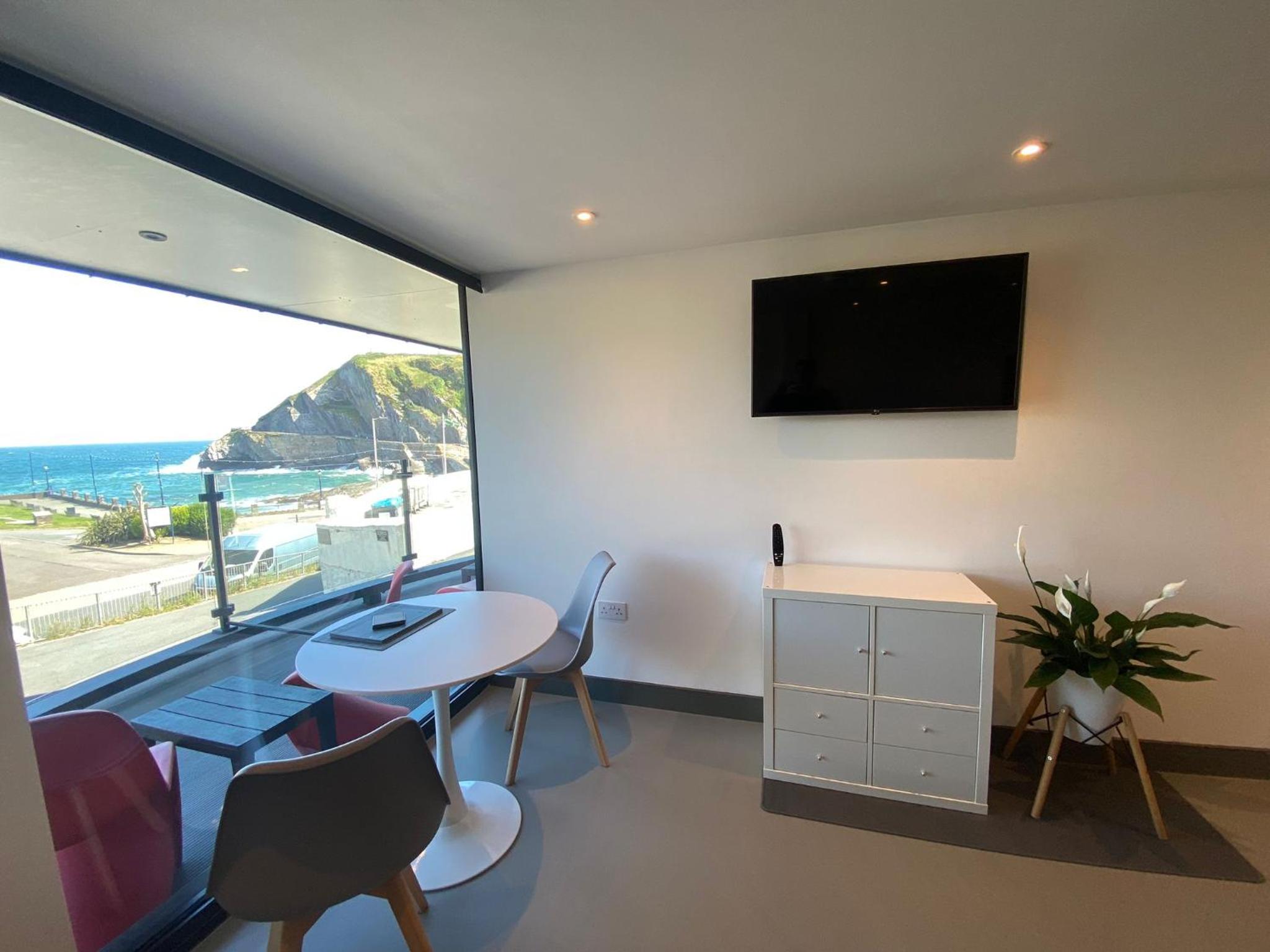 1 The View apartments Ilfracombe - Seafront, Parking, Lift, EV view 4