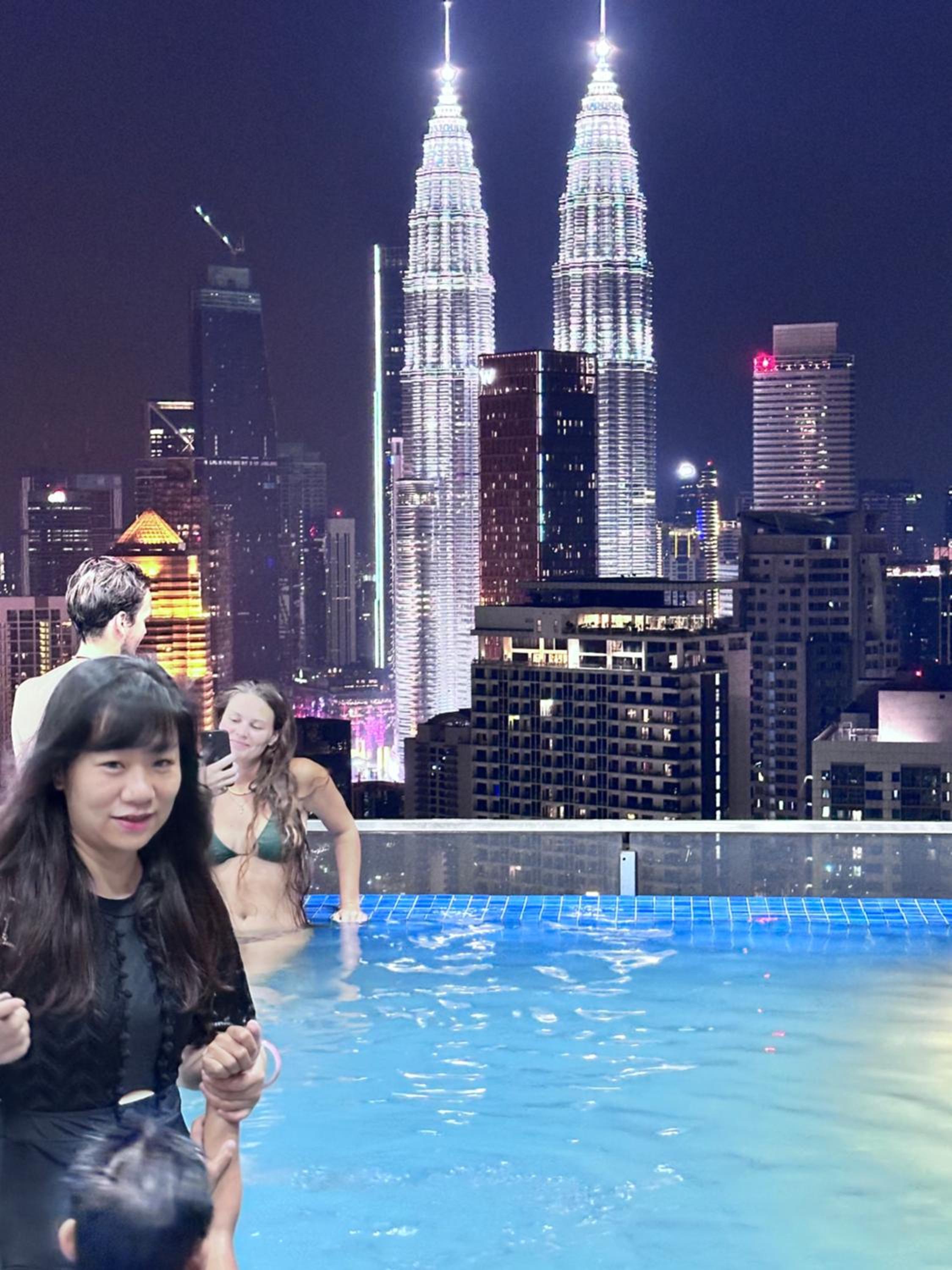 THE LUXE INFINITUM KLCC By KL MALAYSIA