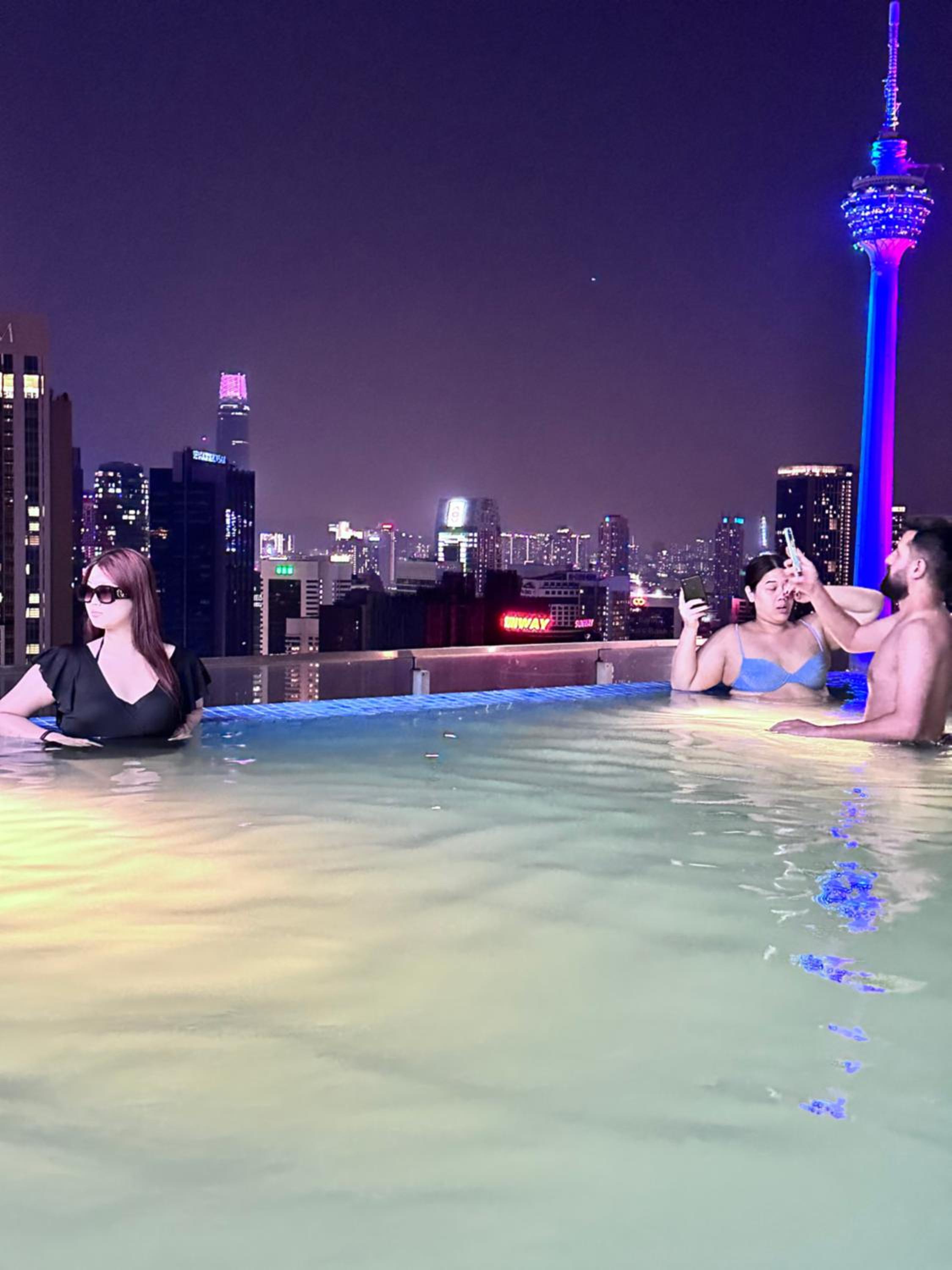 THE LUXE INFINITUM KLCC By KL MALAYSIA