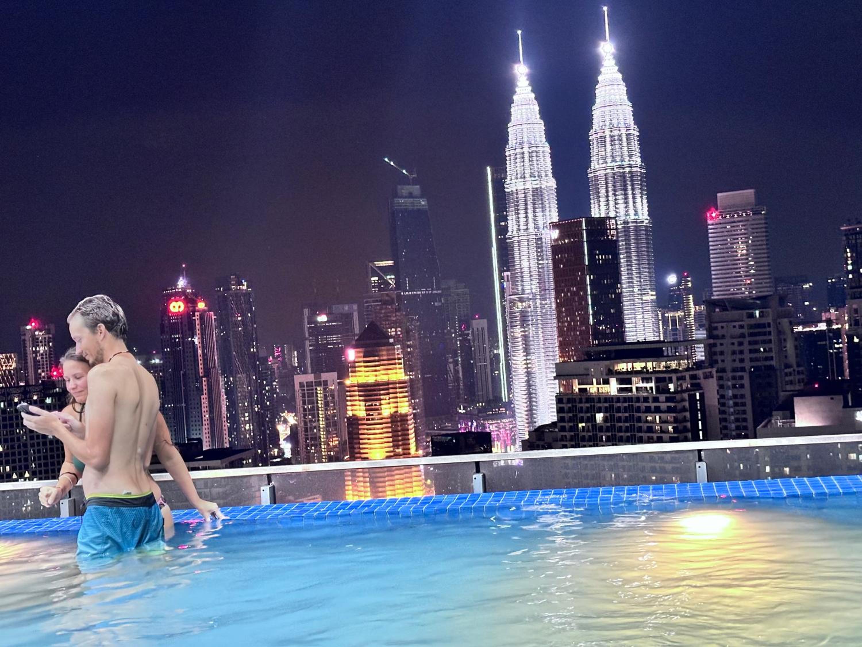THE LUXE INFINITUM KLCC By KL MALAYSIA