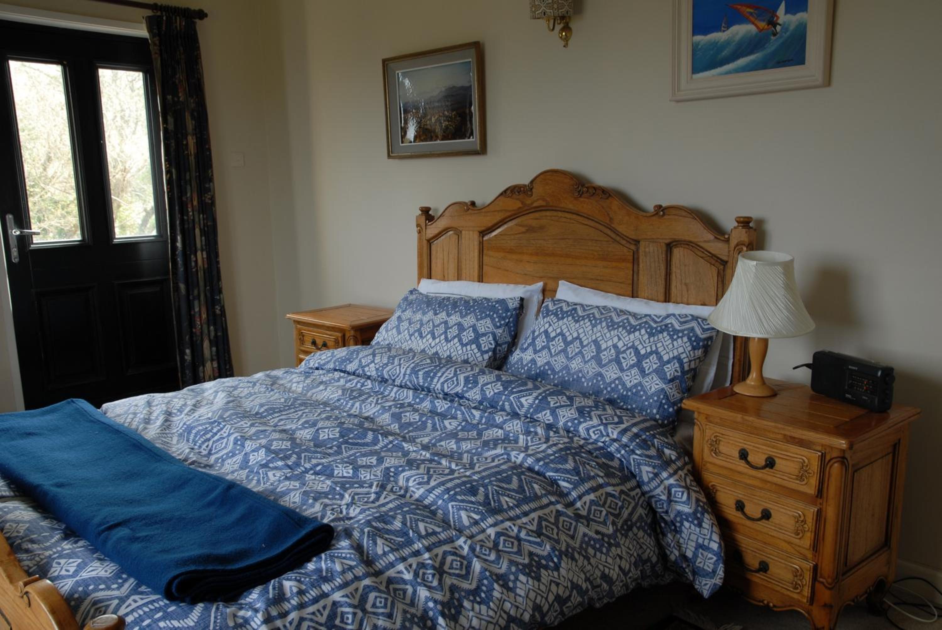 Spacious house with sea and mountain views, Co. Kerry view 5