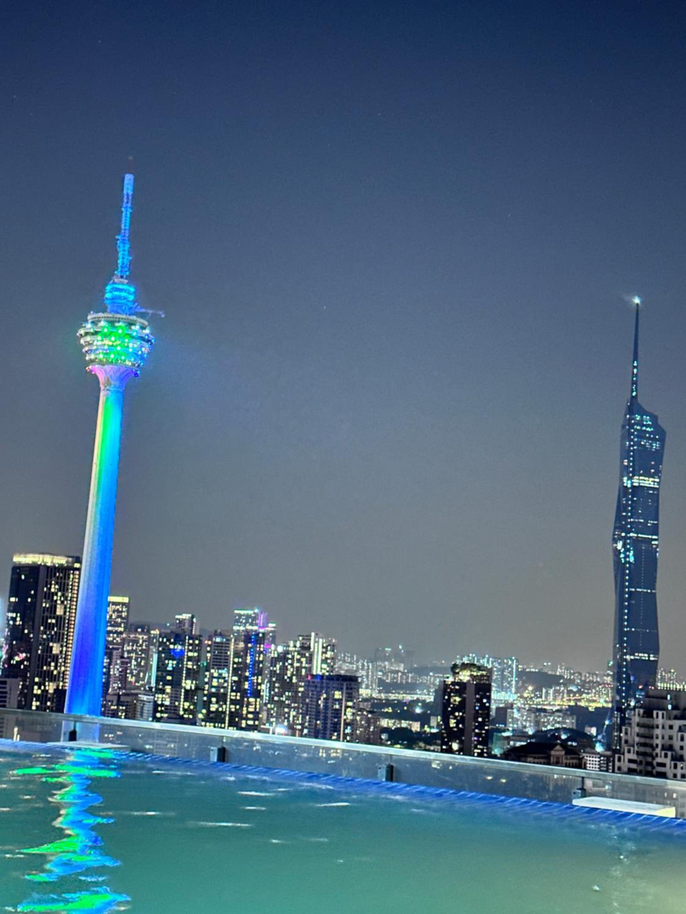 THE LUXE INFINITUM KLCC By KL MALAYSIA