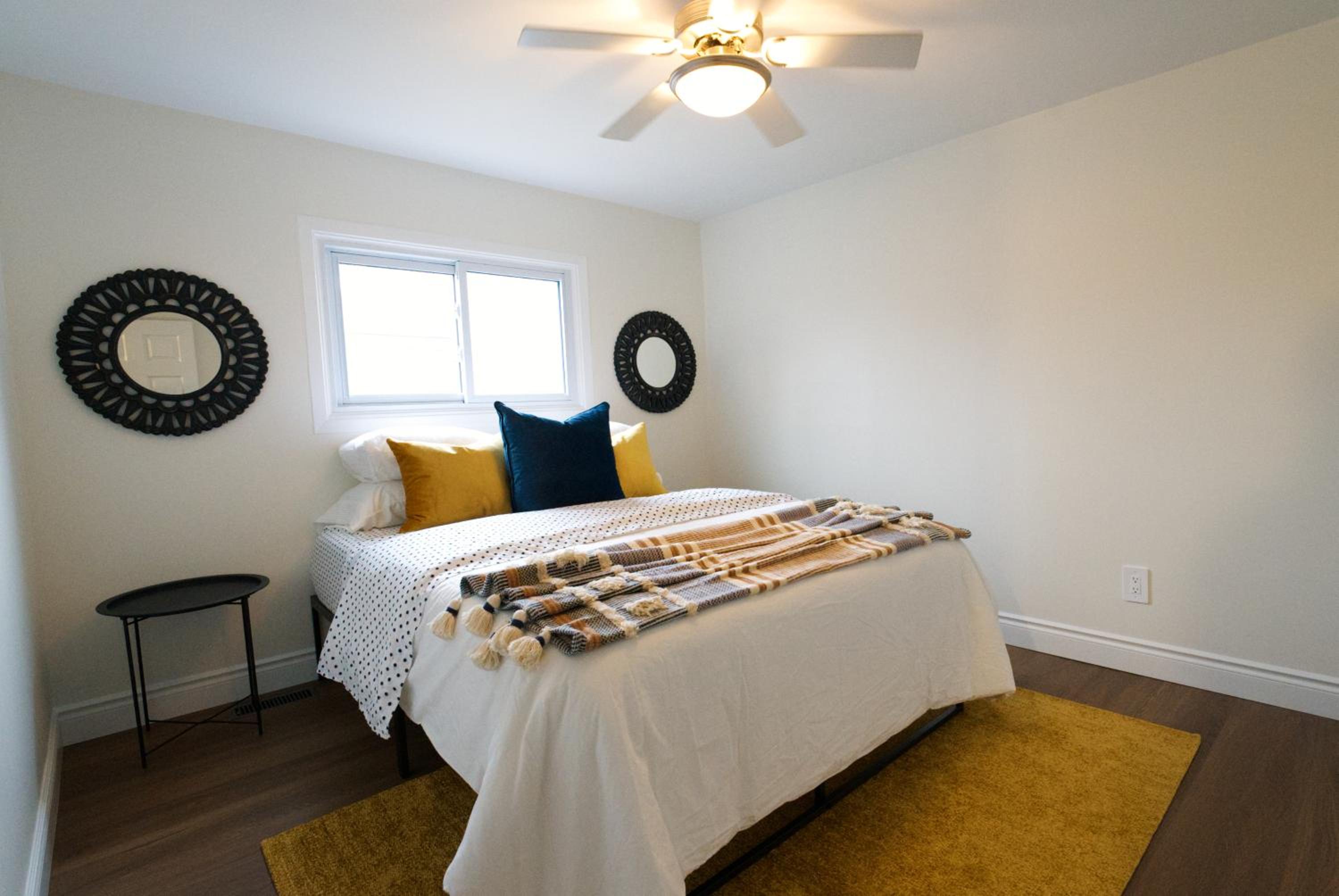 Cozy 2BR in Wortley Village with 2-car Parking and WiFi