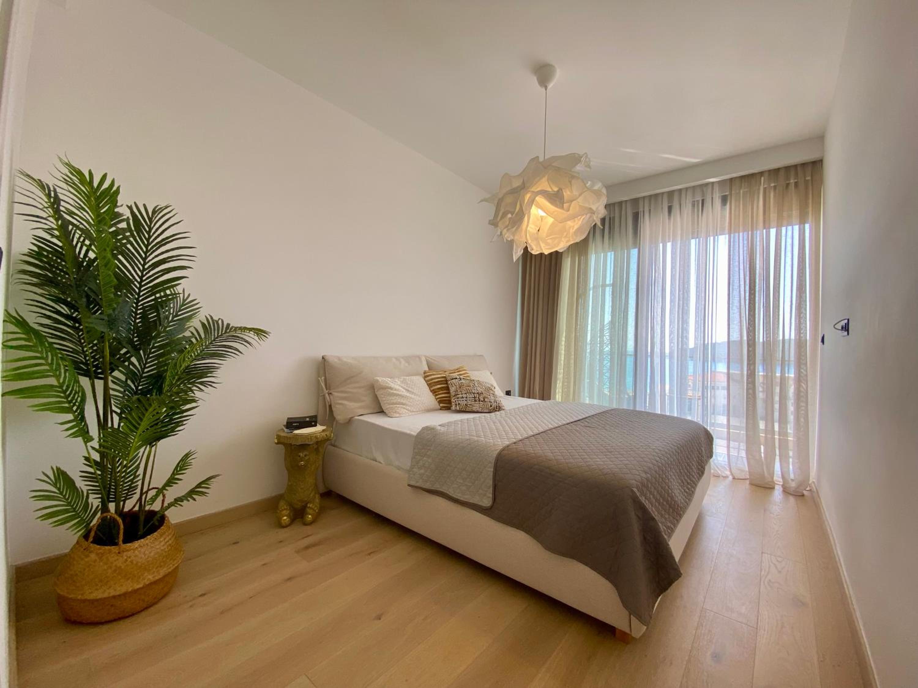Sunset Penthouse Elia Residence