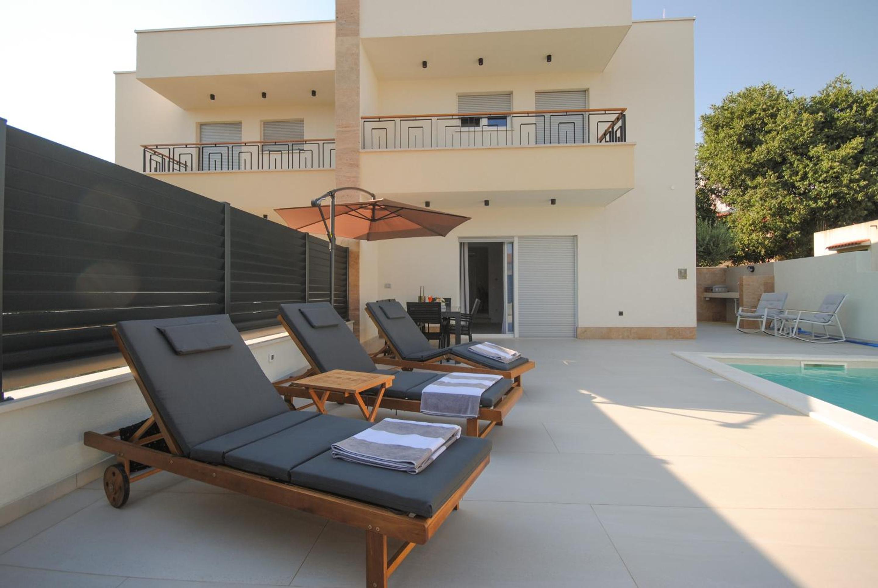 Villa Katmari with private heated pool