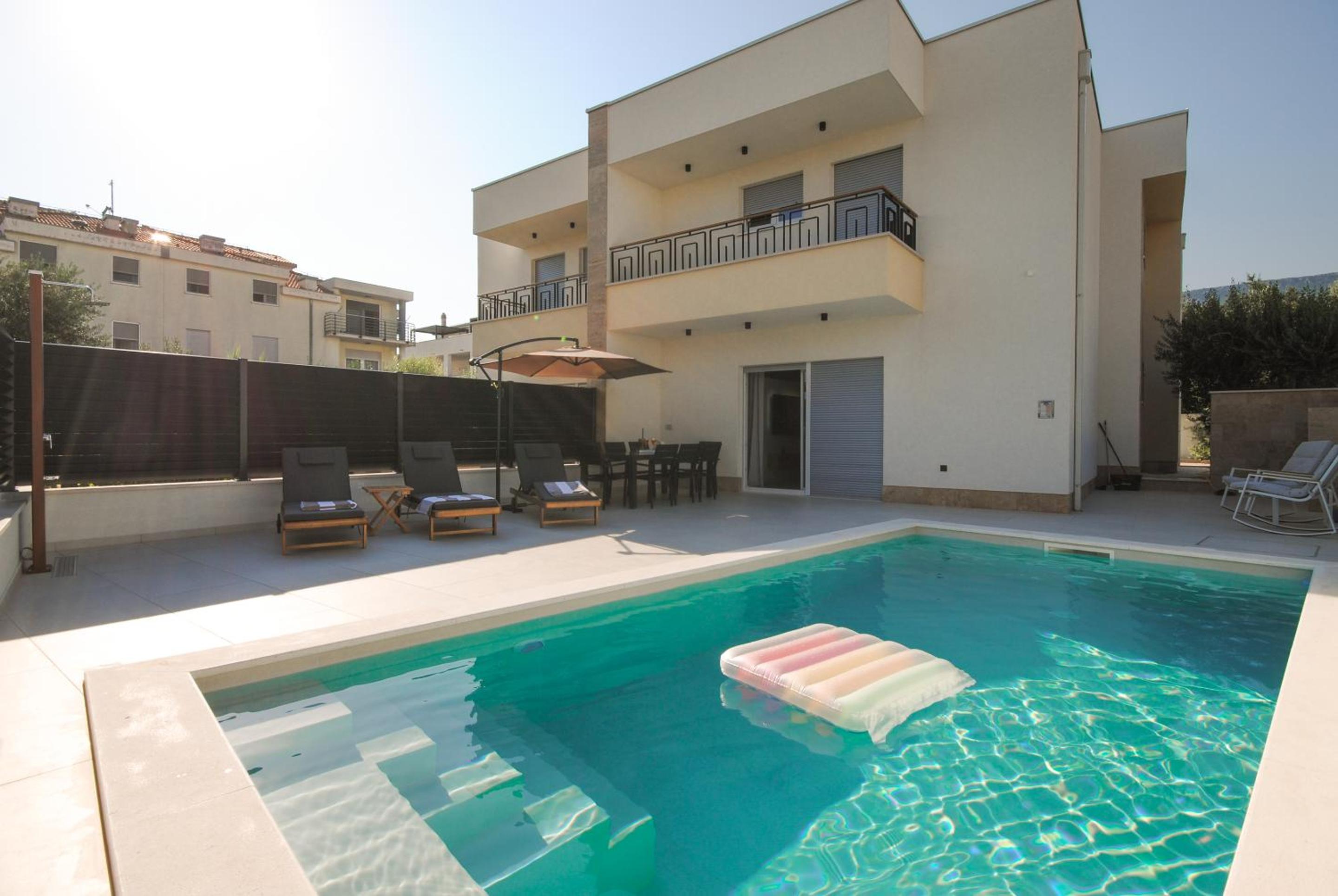 Villa Katmari with private heated pool
