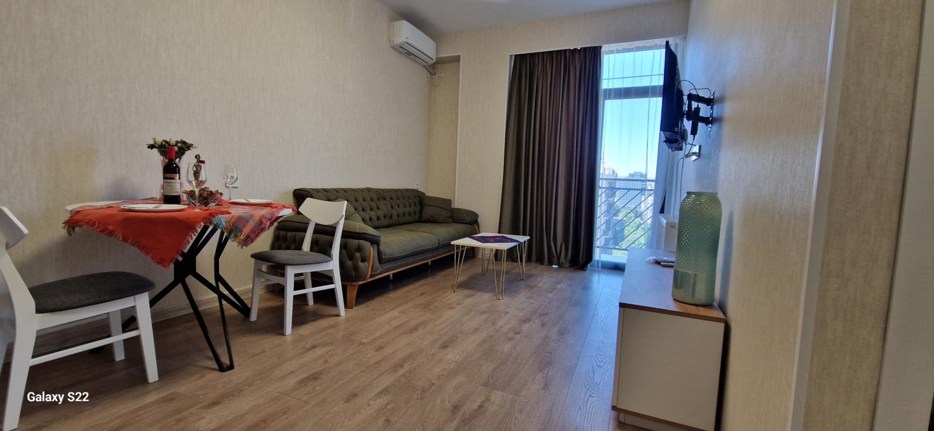 Apartment 80 in Tbilisi view 4