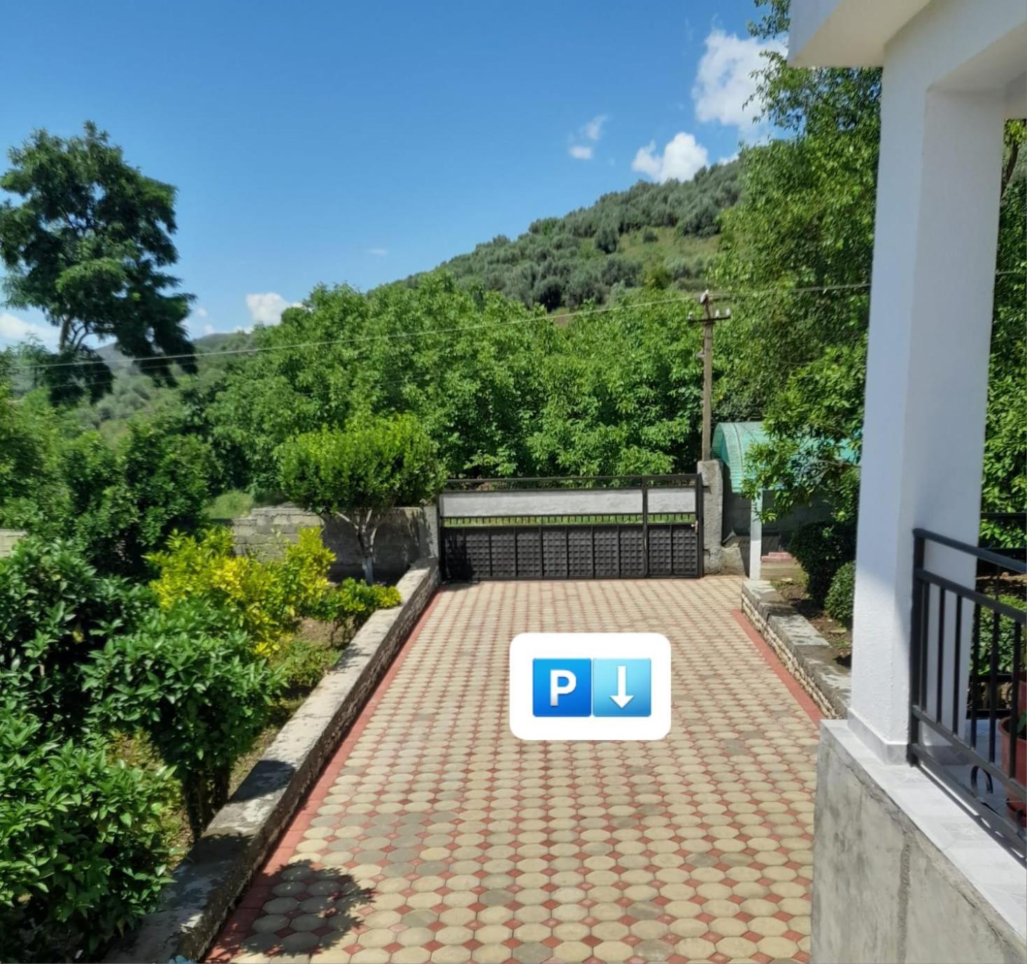 Villa Besart