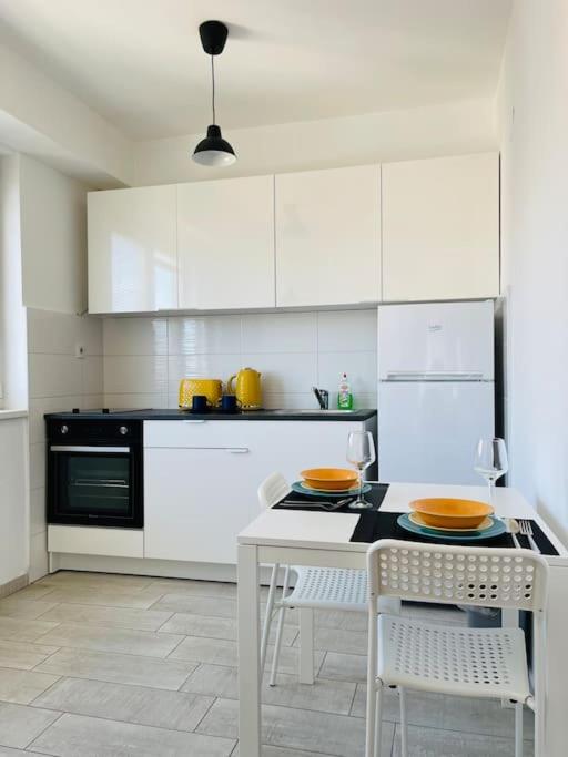 New modern Rooftop Apartment-FREE PRIVATE PARKING, self check-in view 3