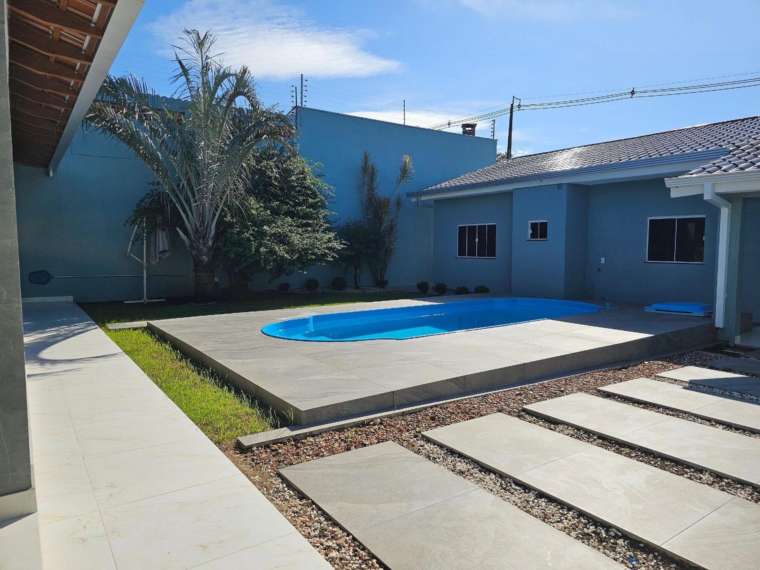 3 Quartos 3 banheiros Piscina prox Paraguai Itaipu
