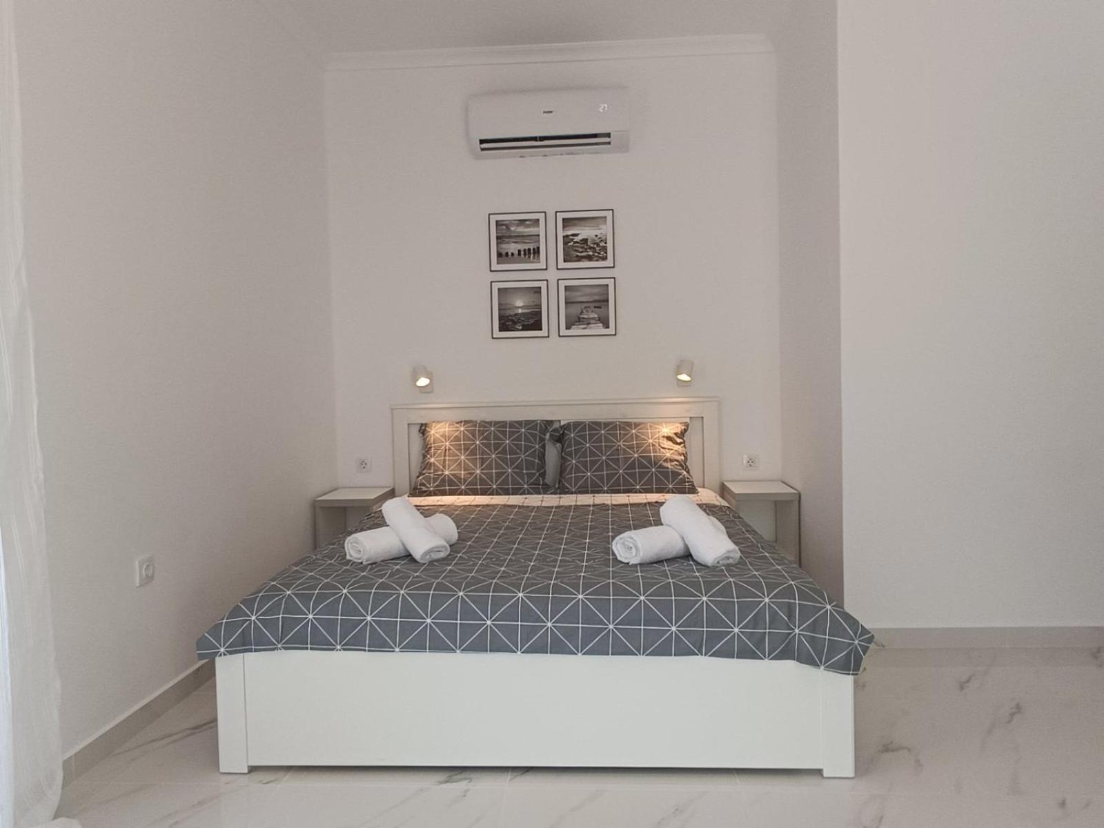Kariani Beach Studio