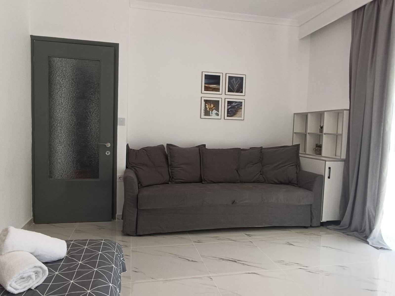 Kariani Beach Studio