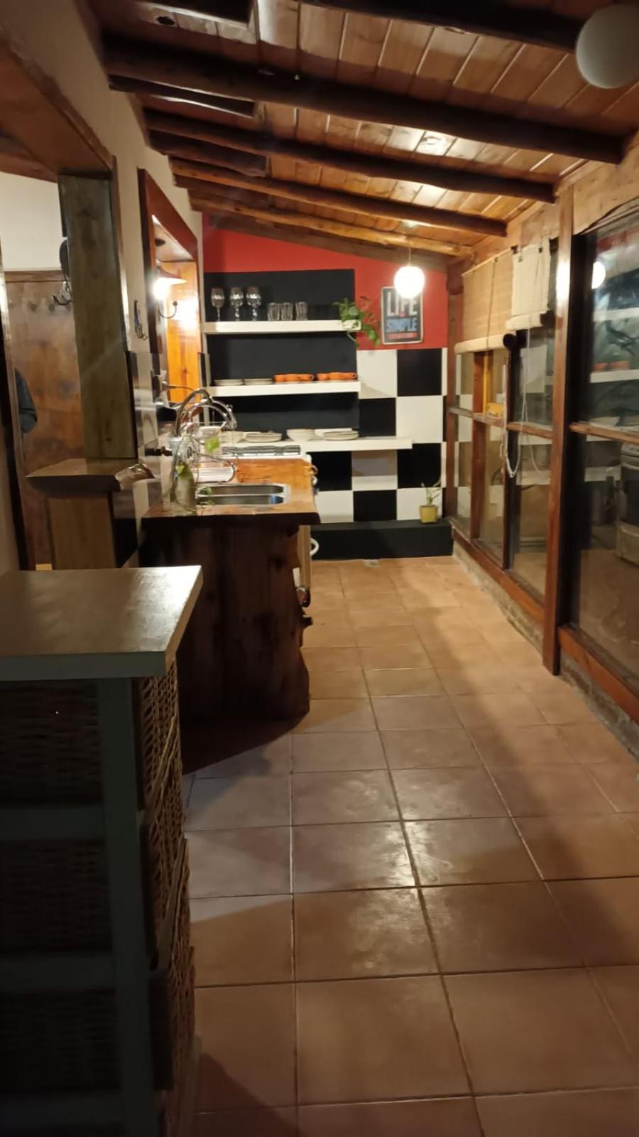 Casa entre Neuquen y Plottier