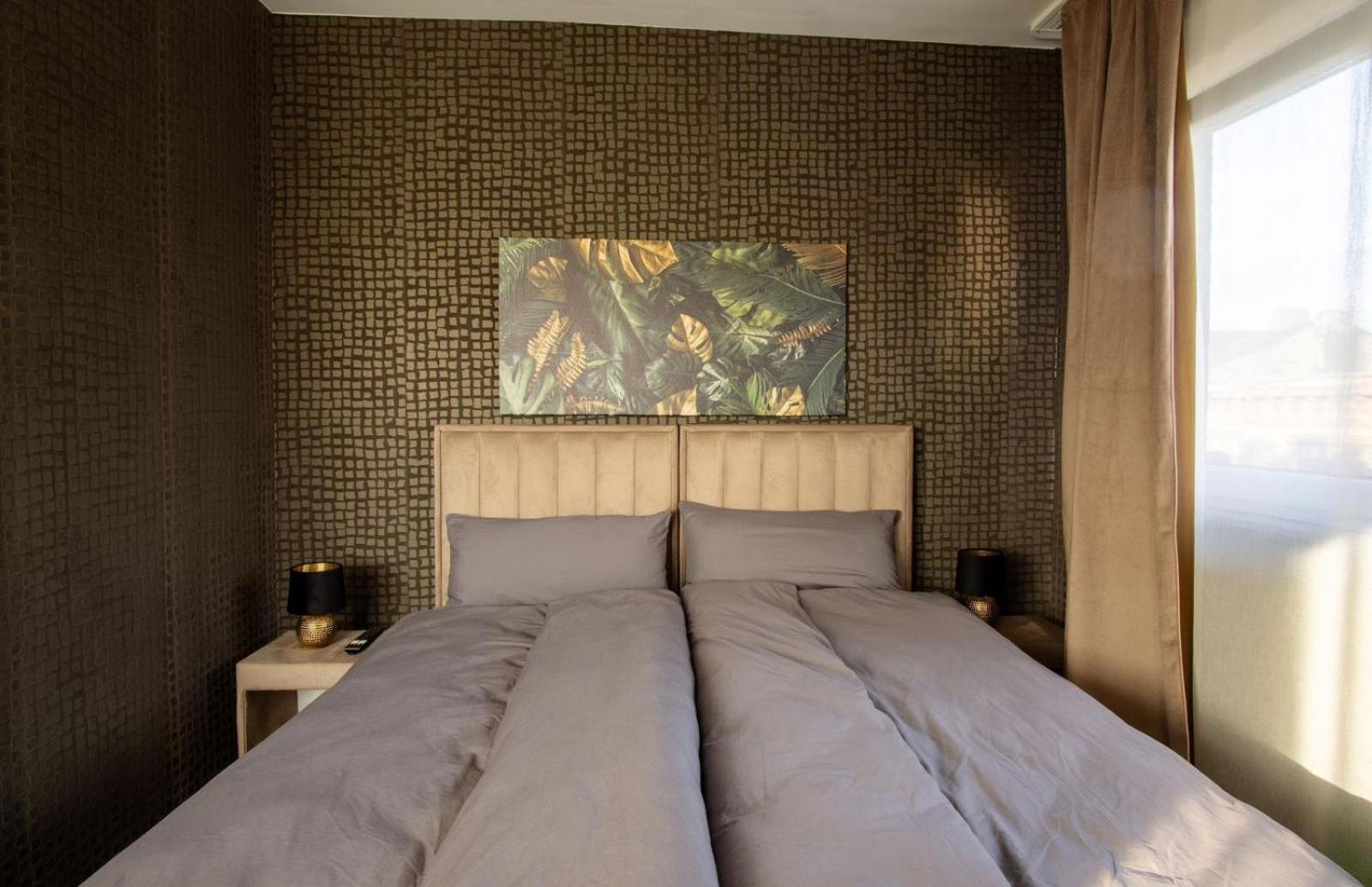 Bed and Breakfast 33