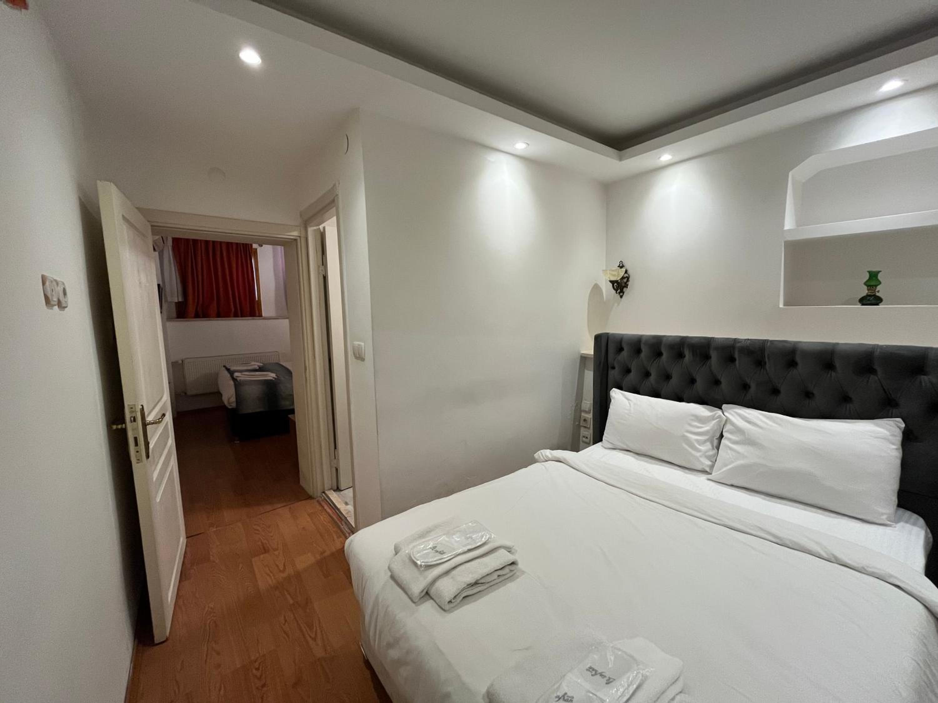 Le Safran Suite Hotel - Image 76