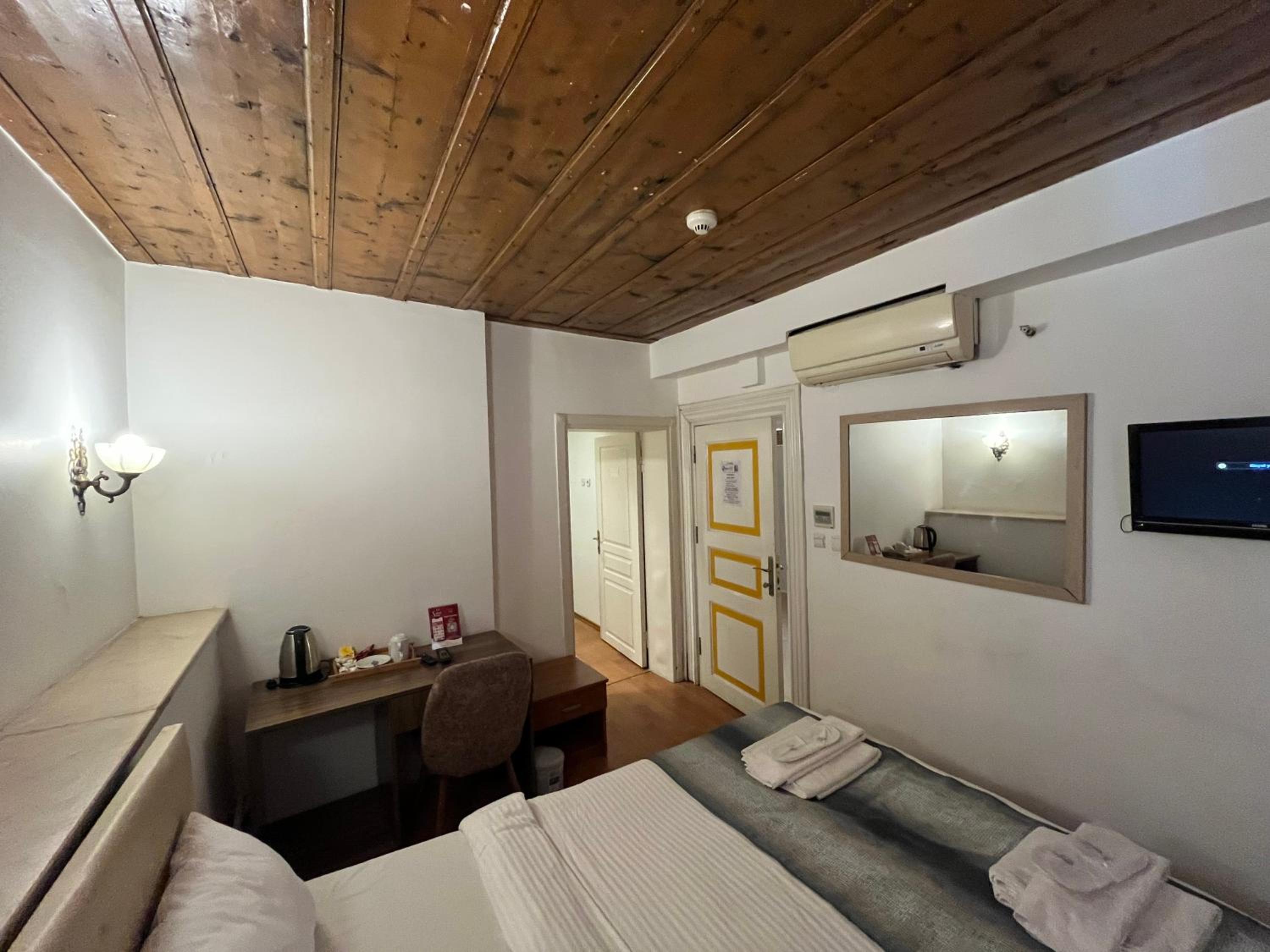 Le Safran Suite Hotel - Image 141