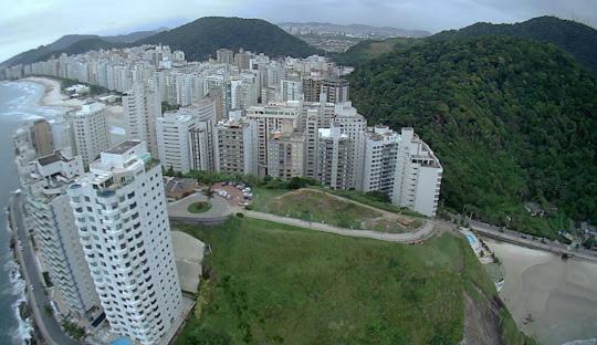 Apto Amplo, confortável, bem localizado, Astúrias