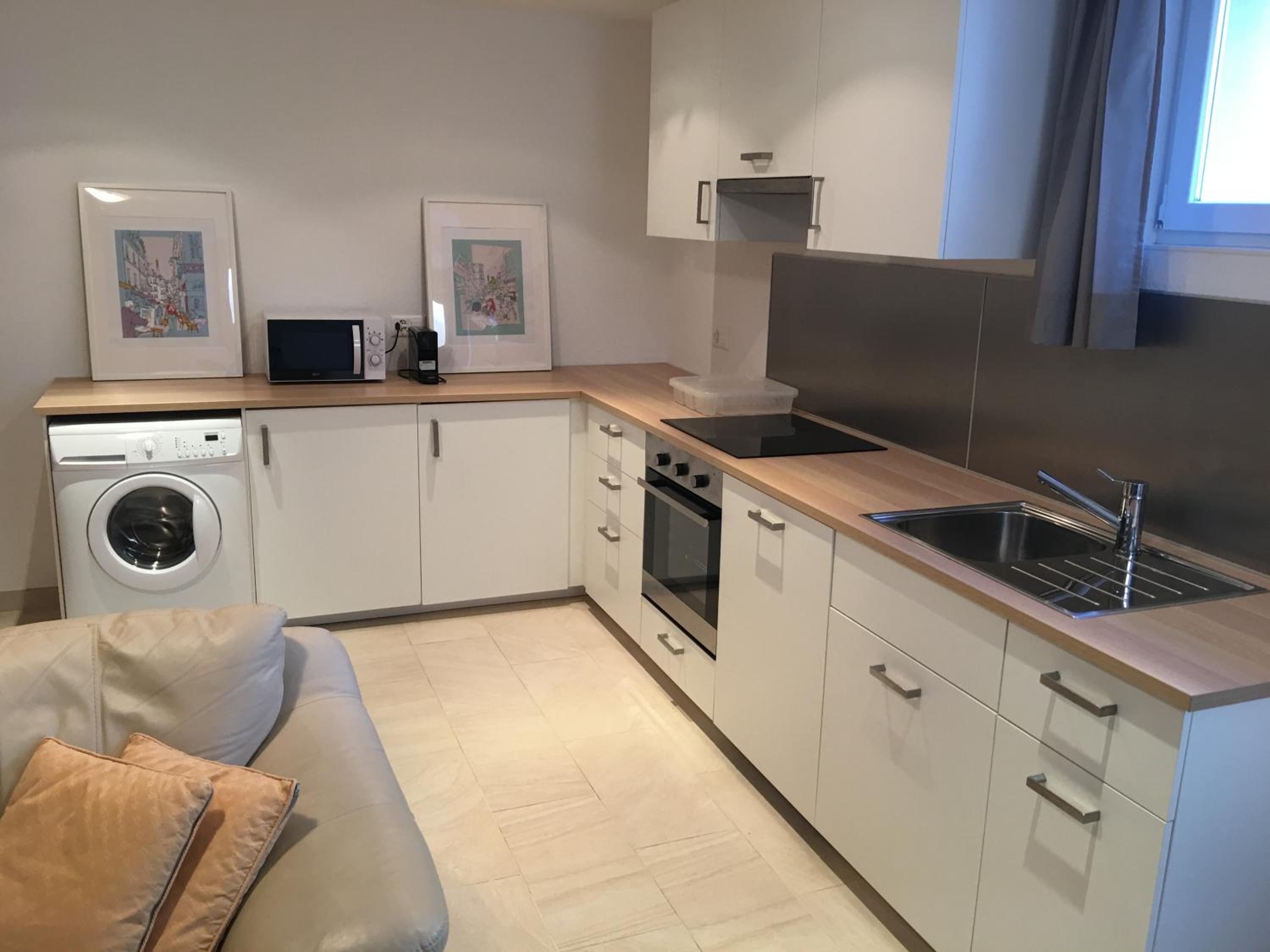Modern apartment easy commute, Geneva & Nyon 75m2