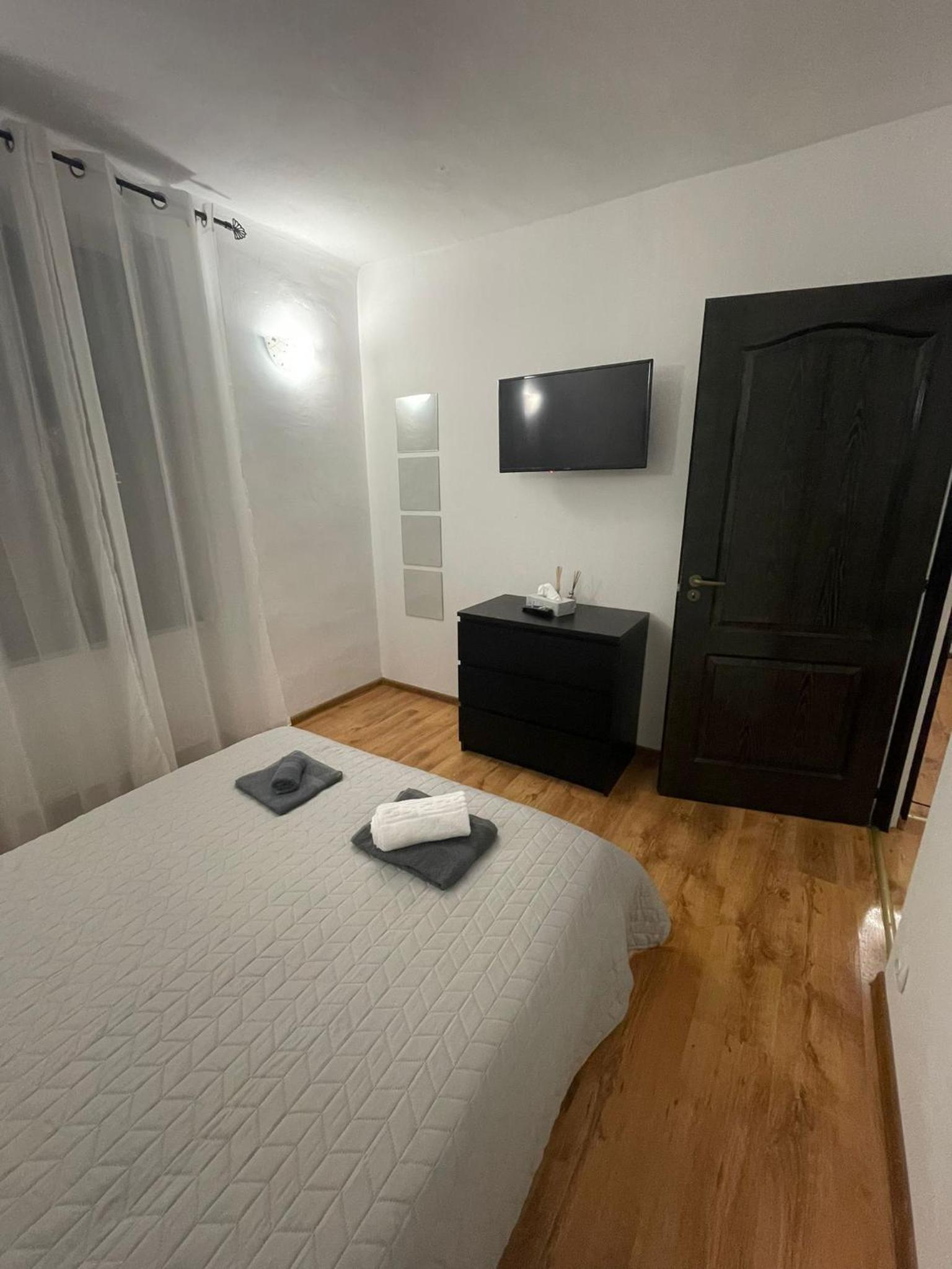 Ultracentral Medieval Apartment