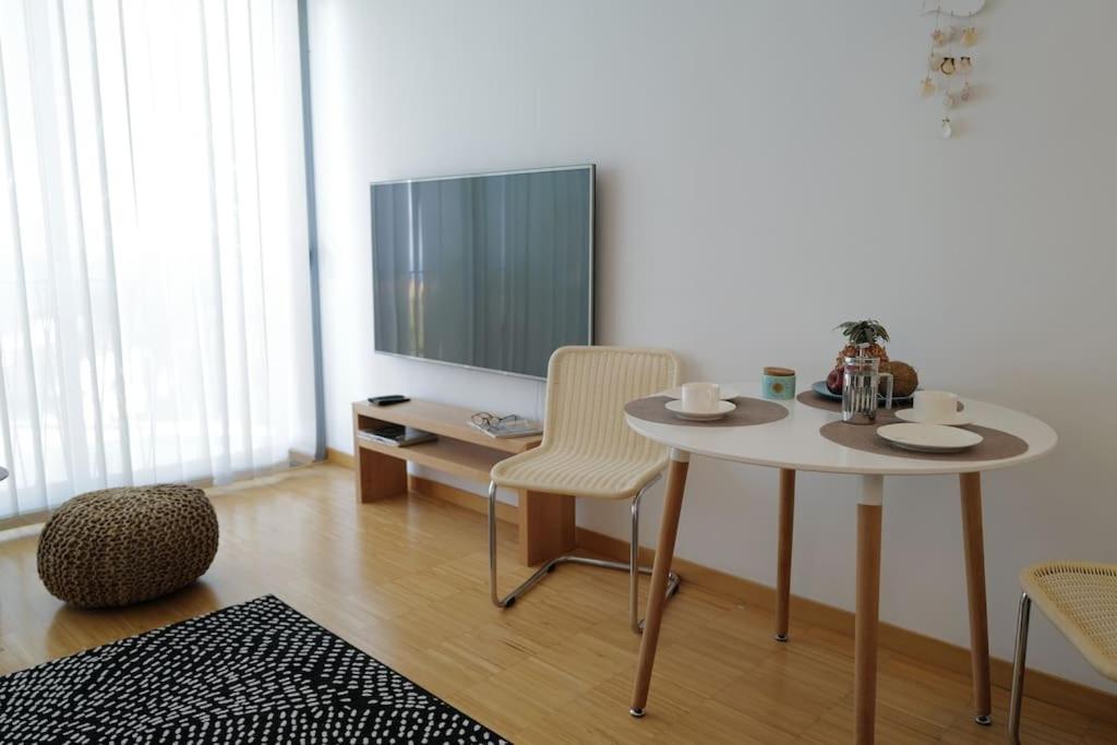 FEEL GOOD Ferienapartment mit Meerblick und Pool