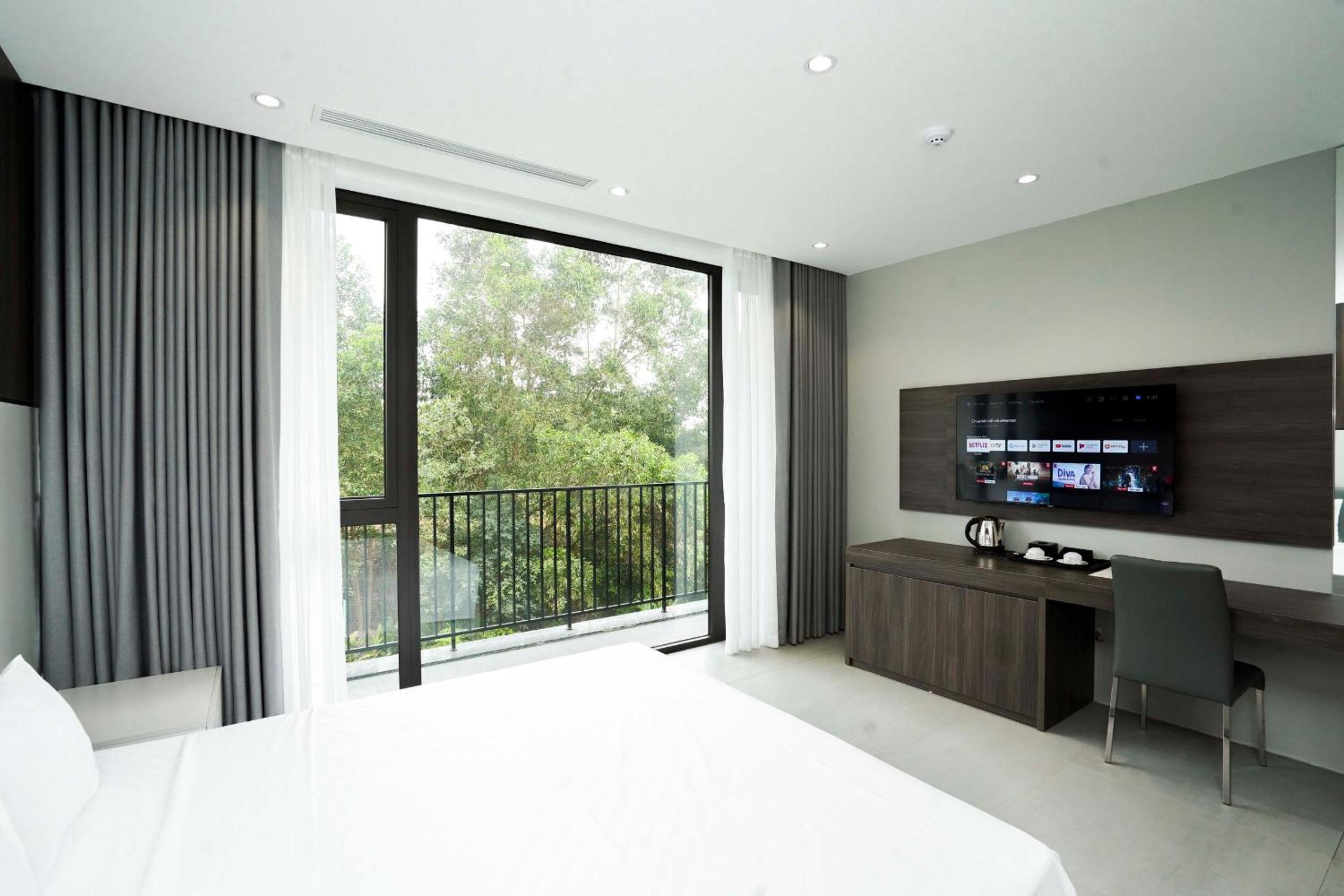 Doris's House Villa Đại Lải view 2