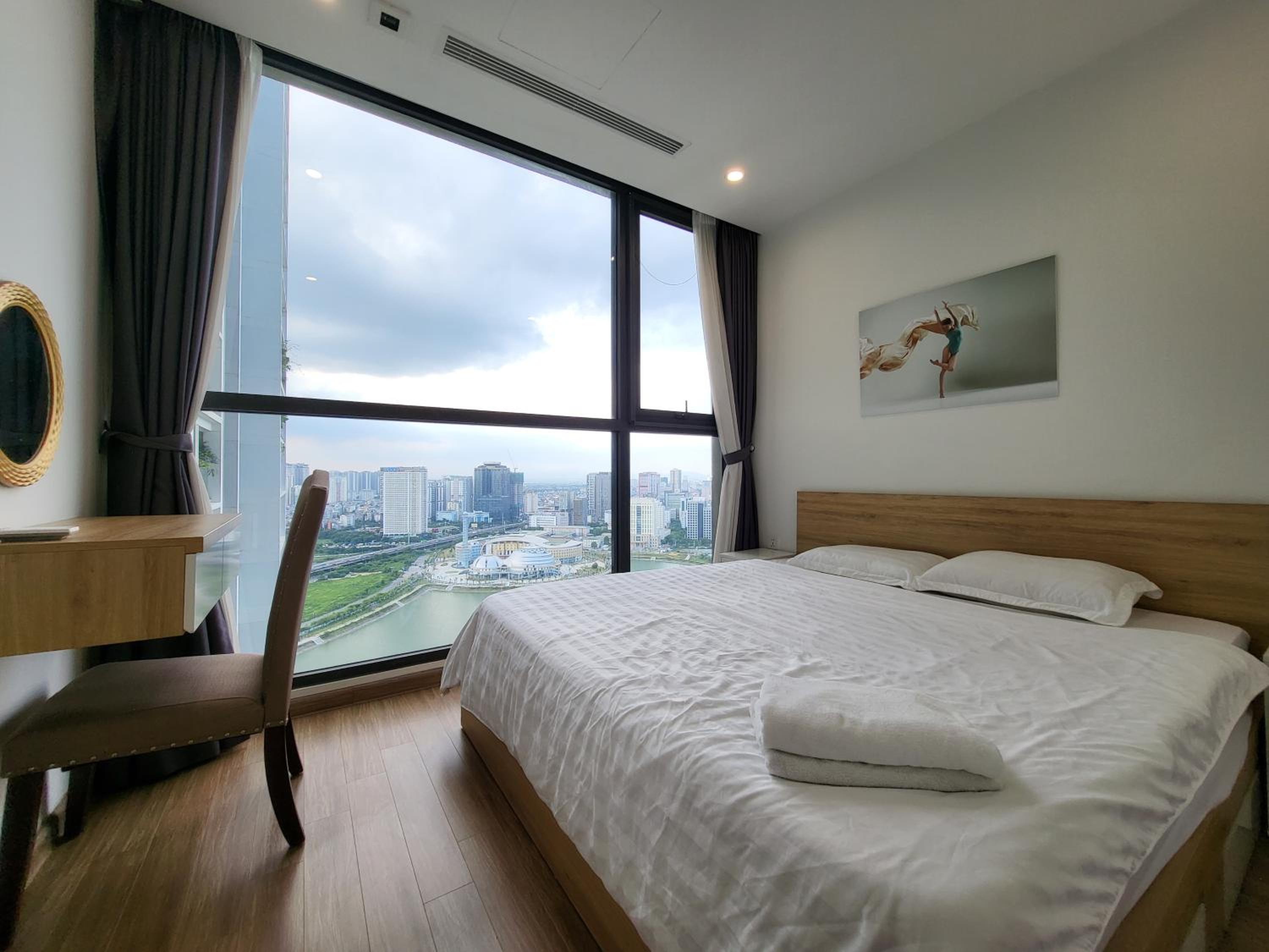 Căn hộ dịch vụ siêu đẹp Vinhomes Skylake gần sân vận động Mỹ Đình