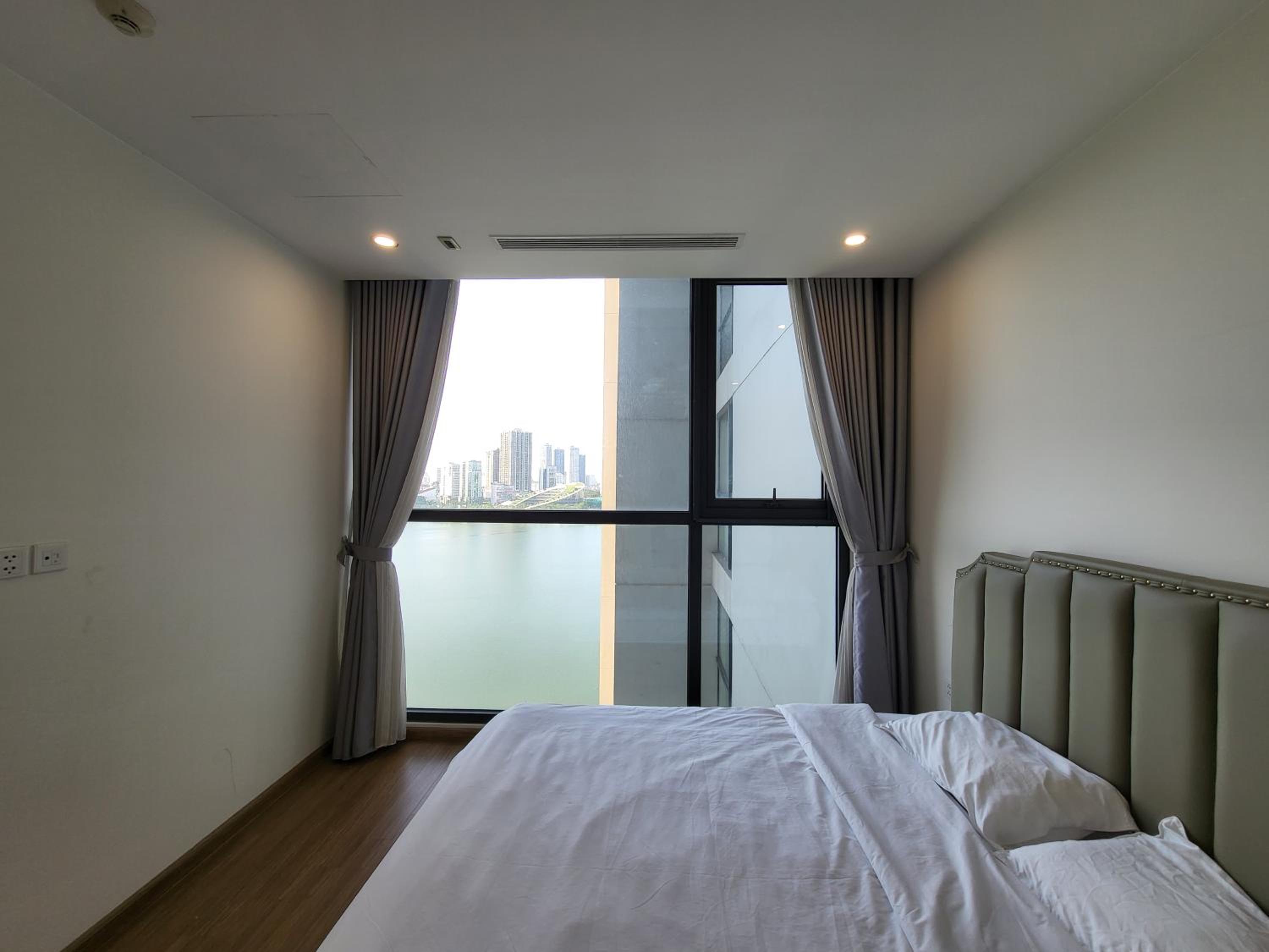 Căn hộ dịch vụ siêu đẹp Vinhomes Skylake gần sân vận động Mỹ Đình