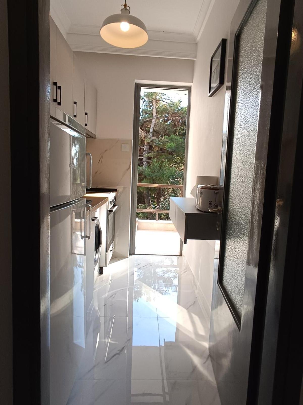 Kariani Beach Studio