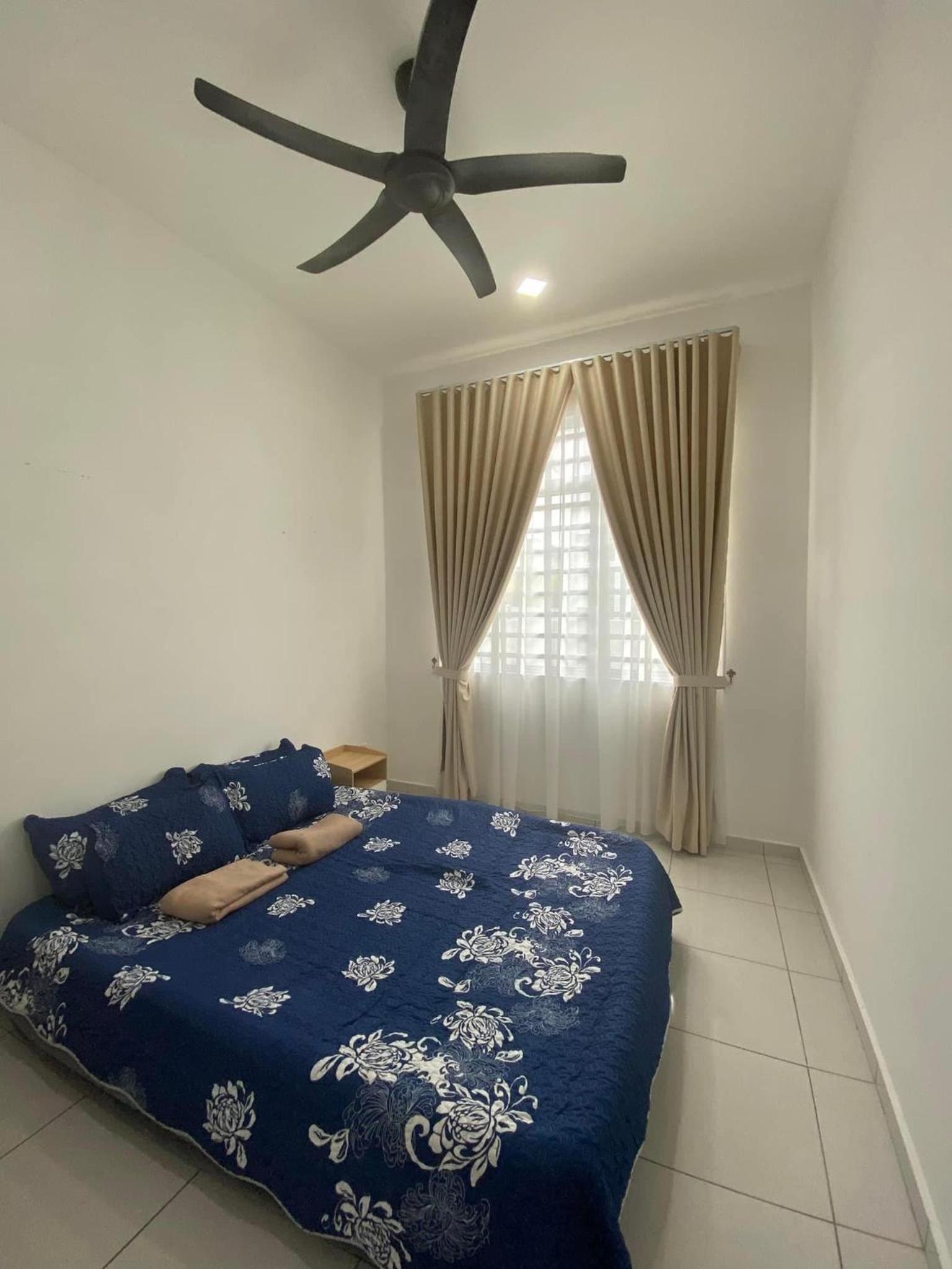 Single storey bungalow Tangkak