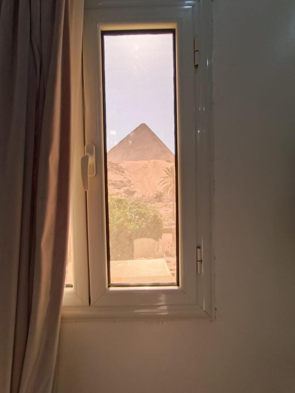 MK pyramid inn