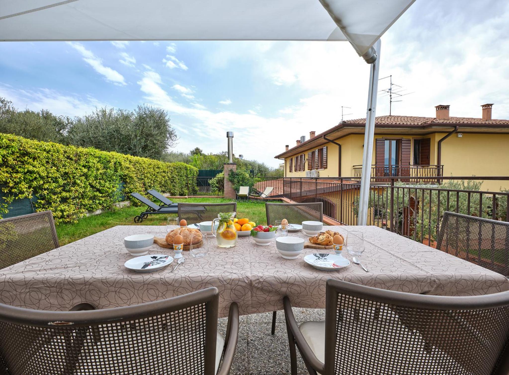 VILLA CELEBRITY - Regarda Travel