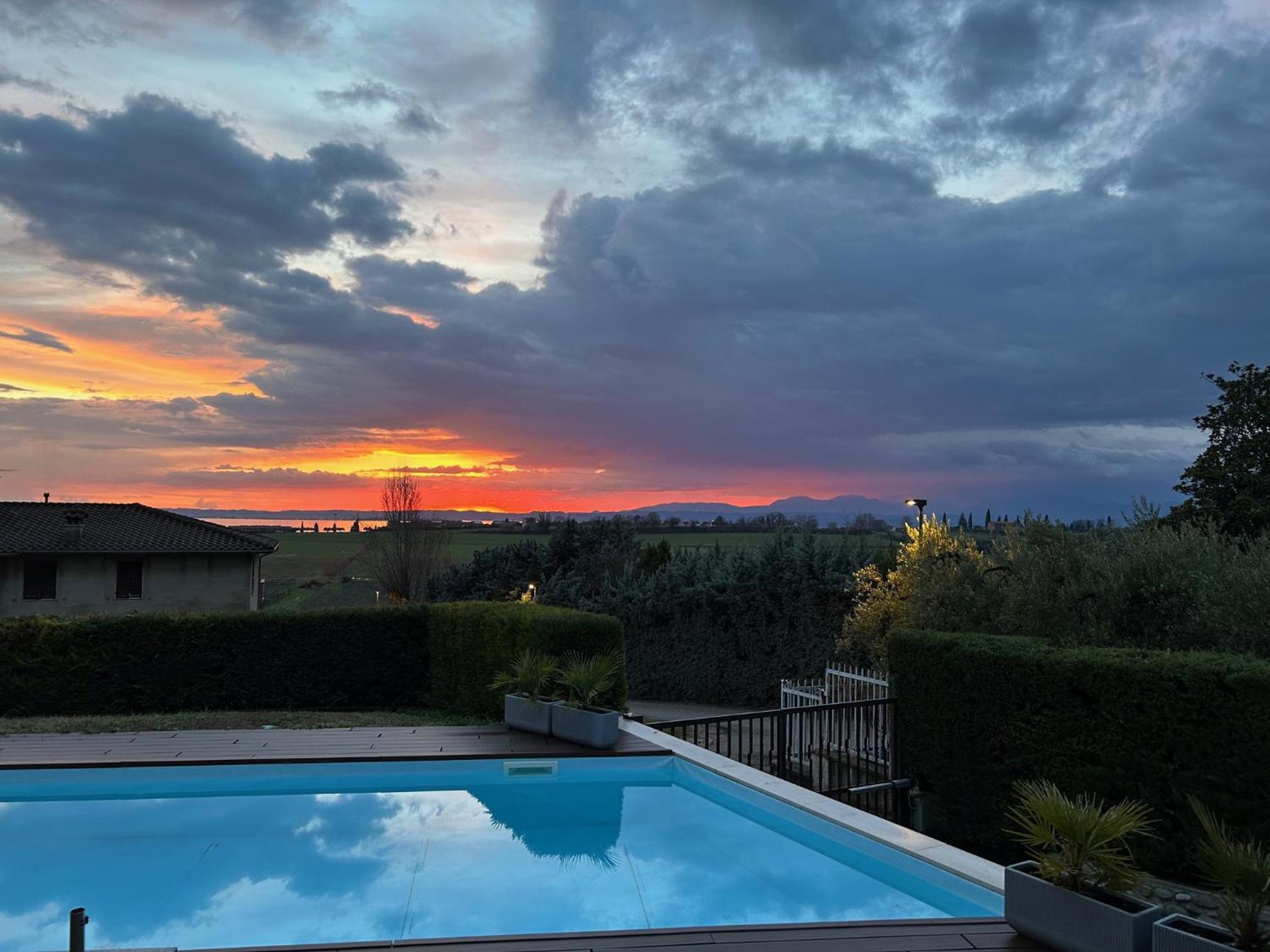 VILLA CELEBRITY - Regarda Travel