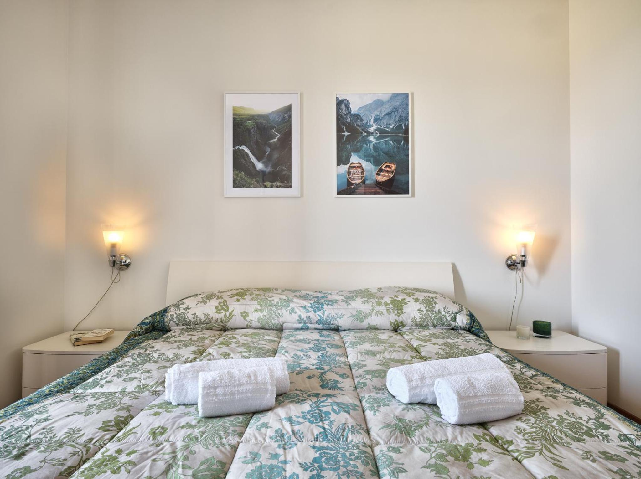 VILLA CELEBRITY - Regarda Travel
