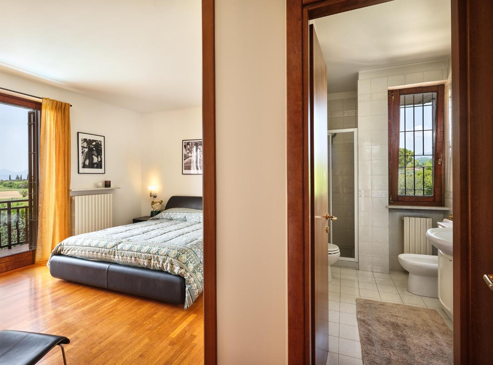 VILLA CELEBRITY - Regarda Travel