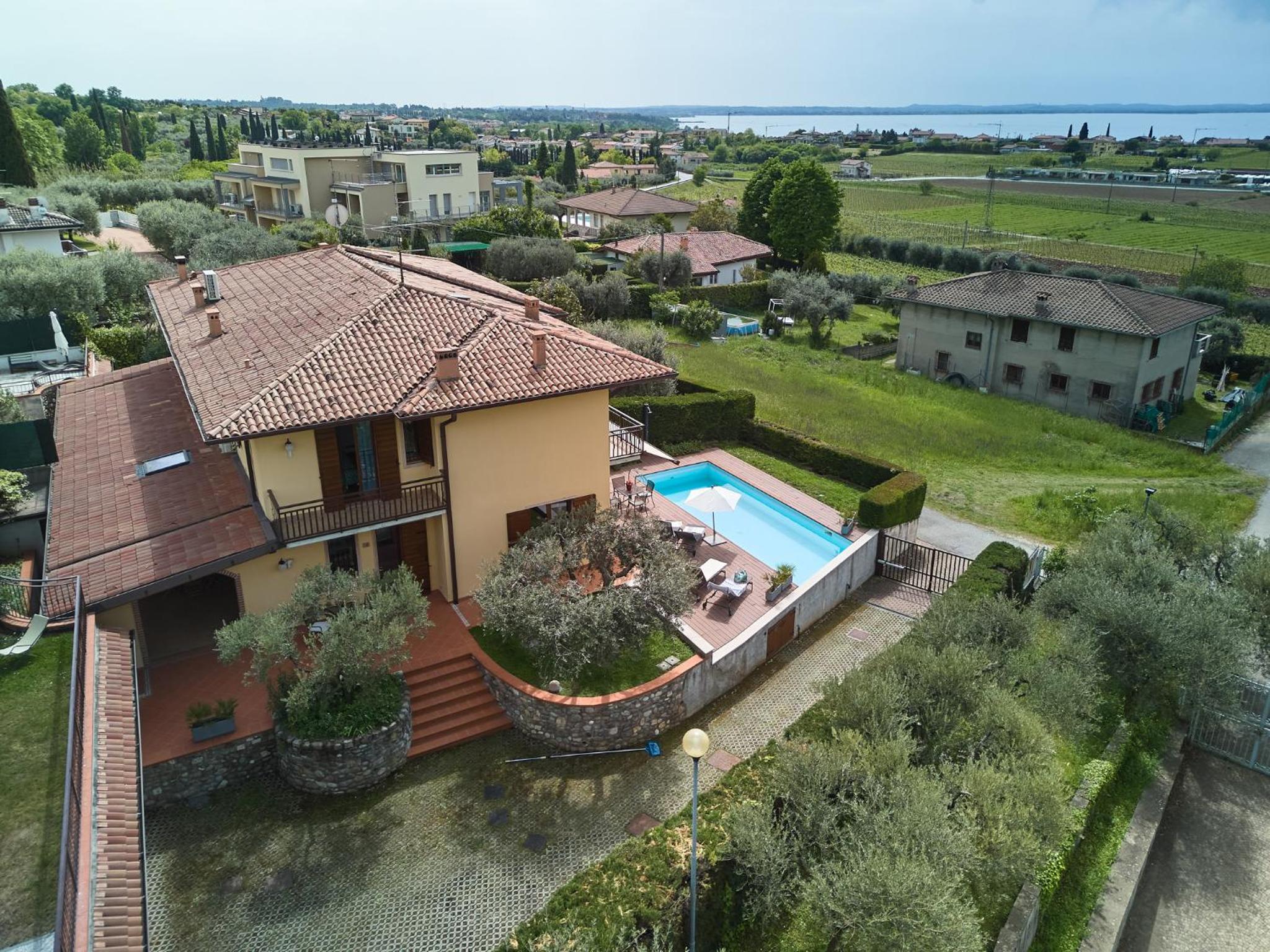 VILLA CELEBRITY - Regarda Travel