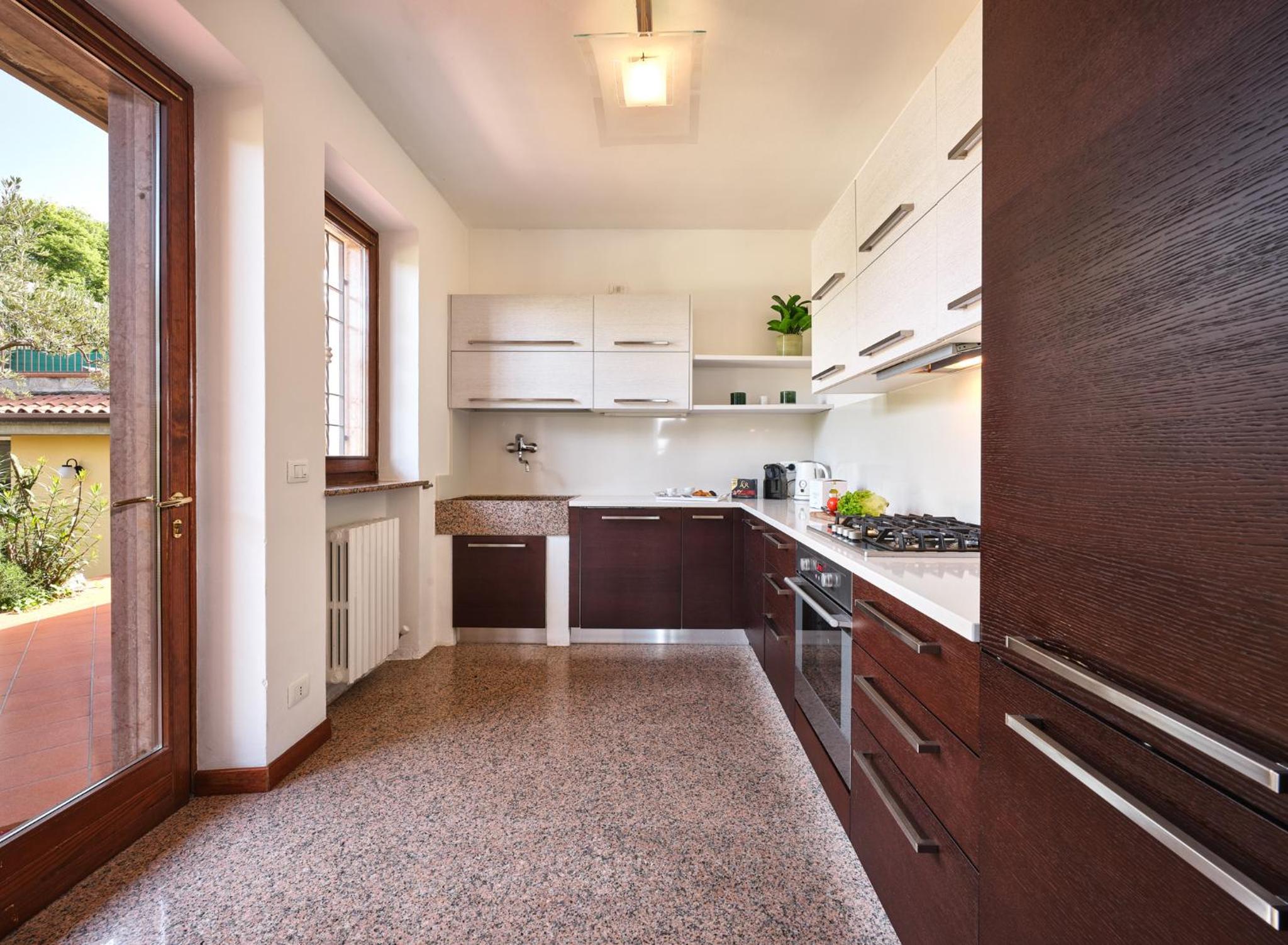 VILLA CELEBRITY - Regarda Travel