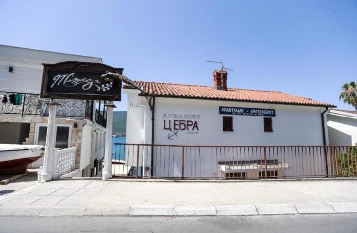 Apartments Cebra