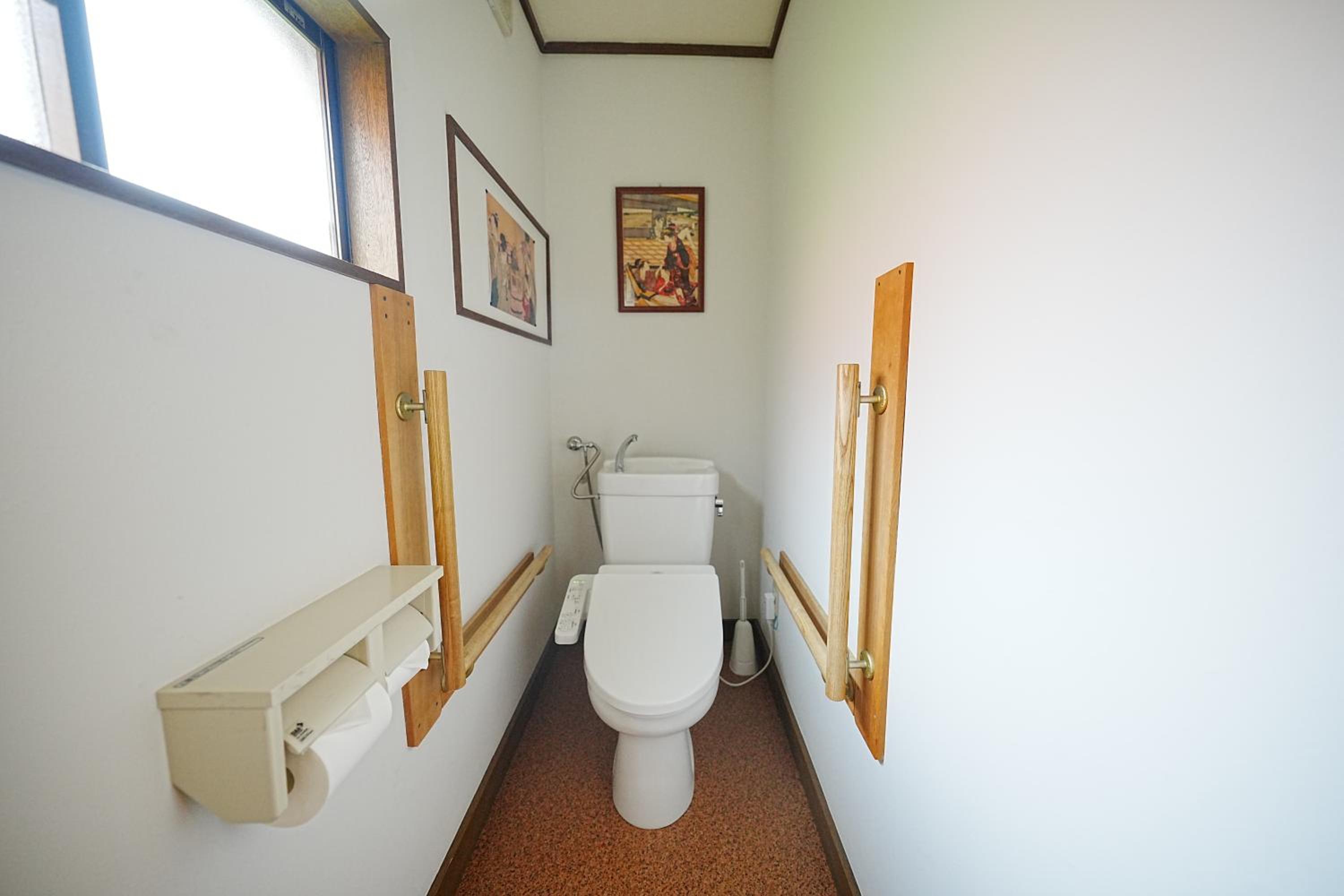 Family or Business Travel 20 percent OFF丨200 sqm 丨 14 min to Shinjuku 丨Century-Old Japanese Garden 丨3 Parking Spaces丨4 Bedrooms