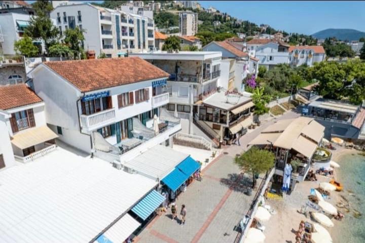 Apartments Cebra