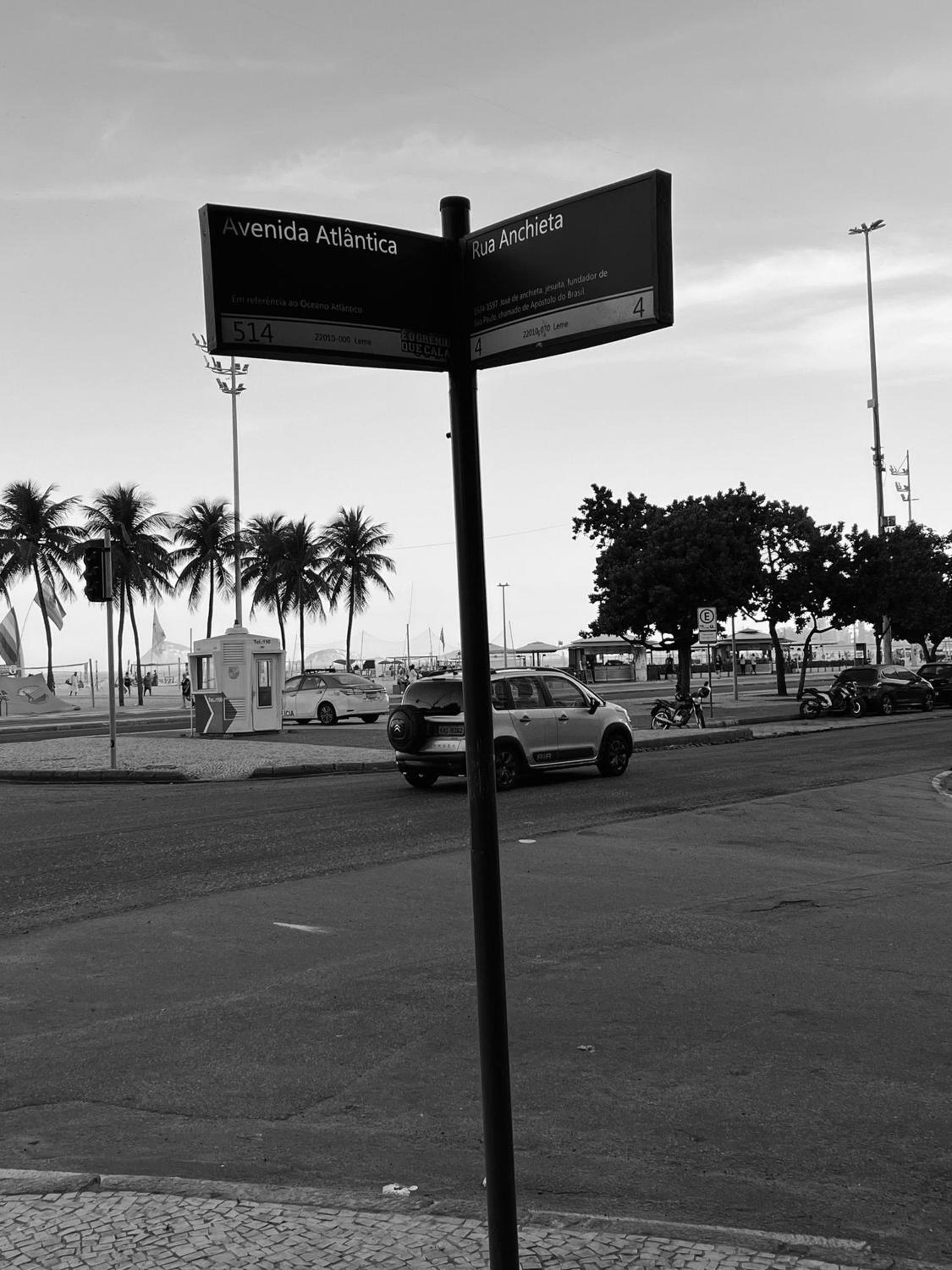 Charmoso Studio a 2min da Praia do Leme!