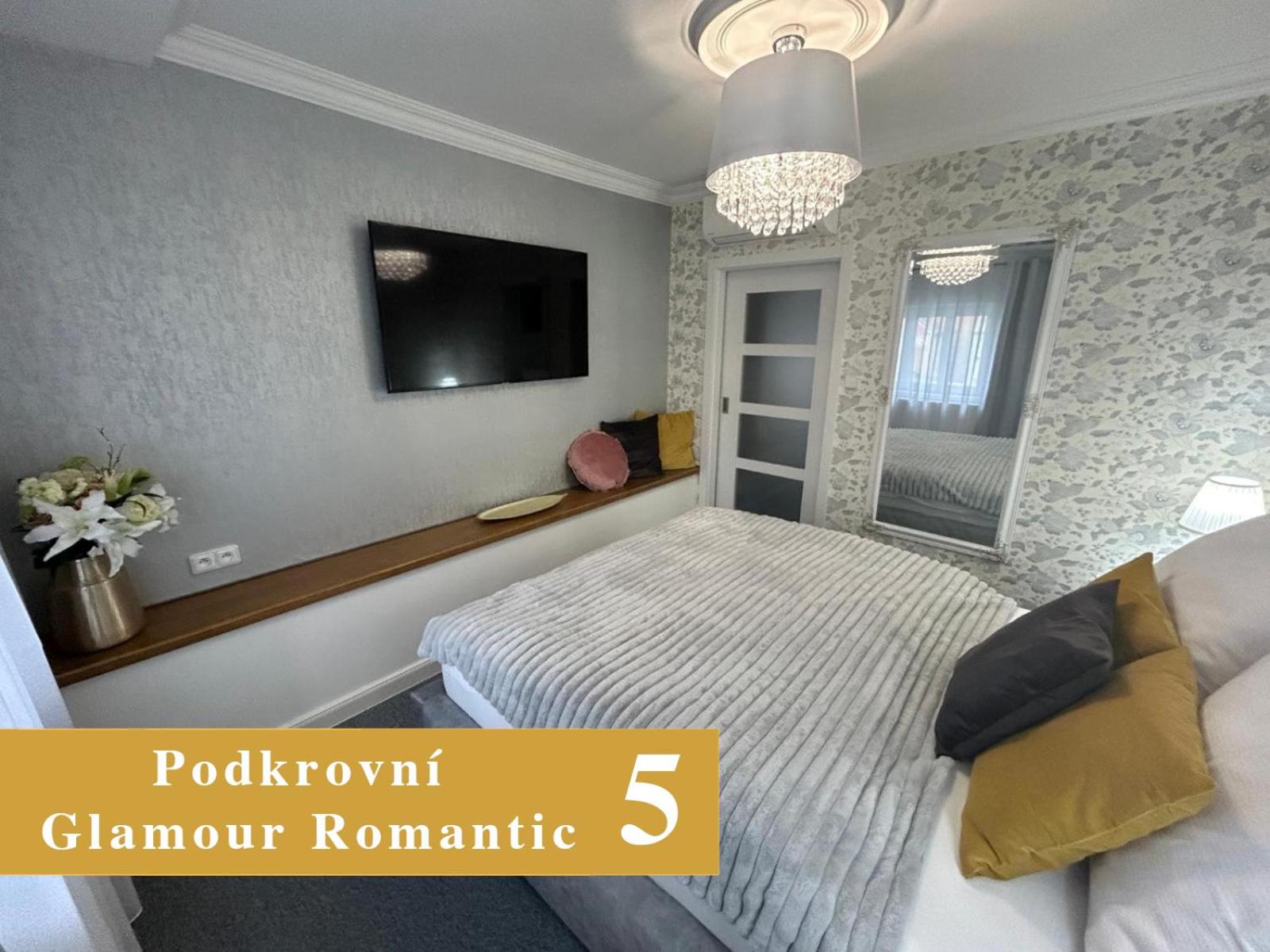 EFIPA Glamour Apartments