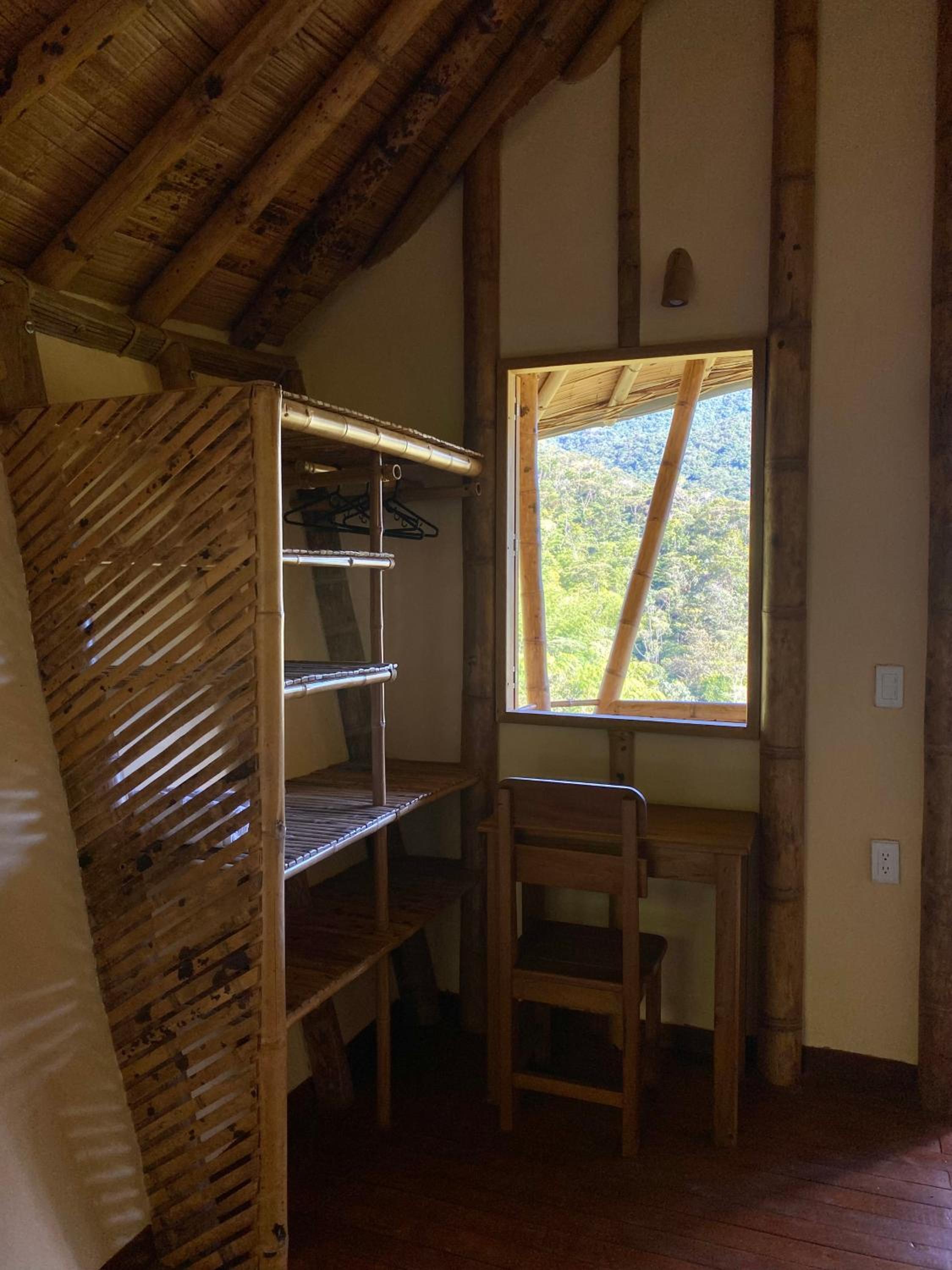 Macuá, Refugio del bosque