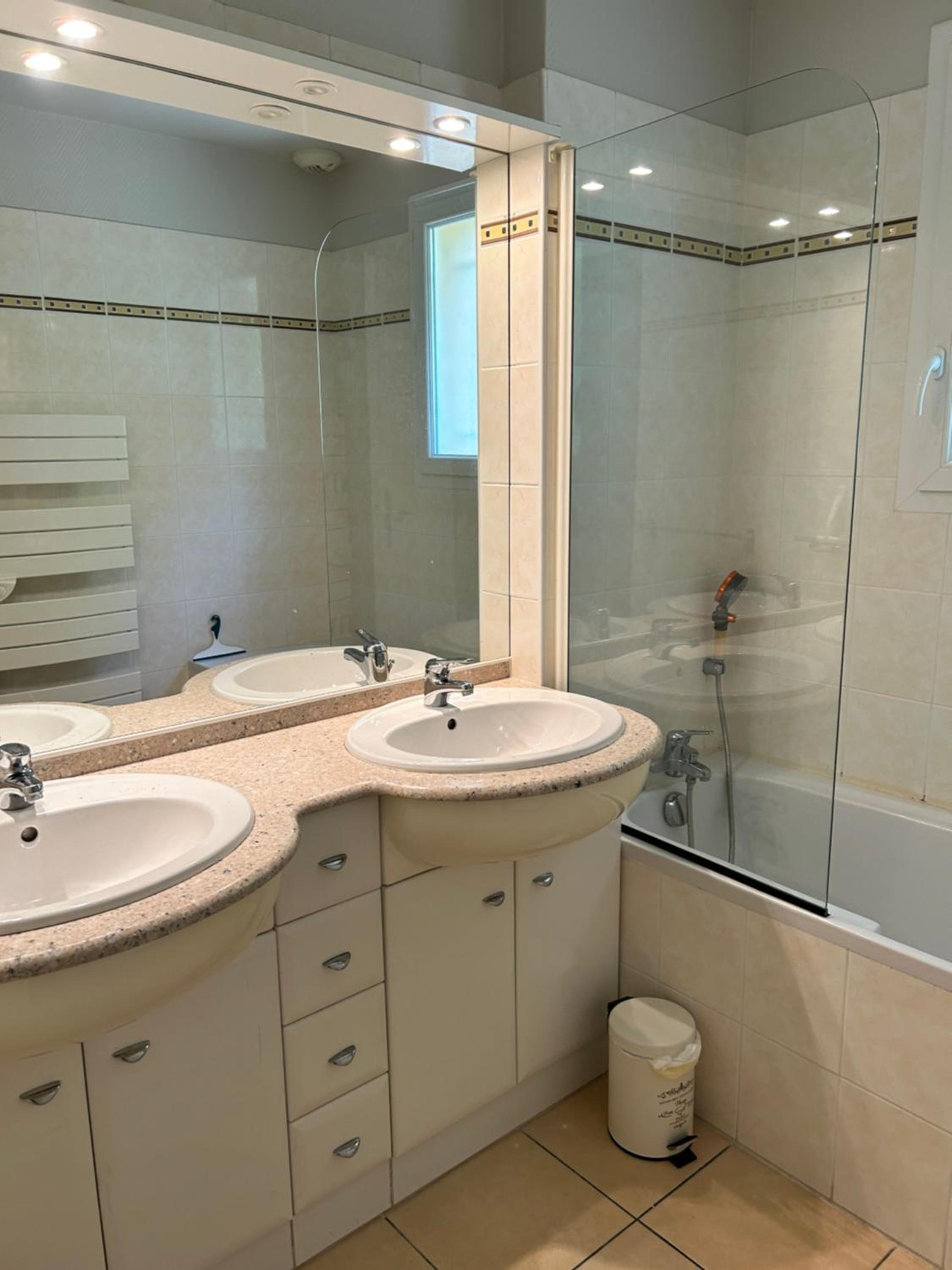 Villa Luxe piscine chauffée, 4 chambres, surplombant le golf entre océan & lac Plage à 5 min