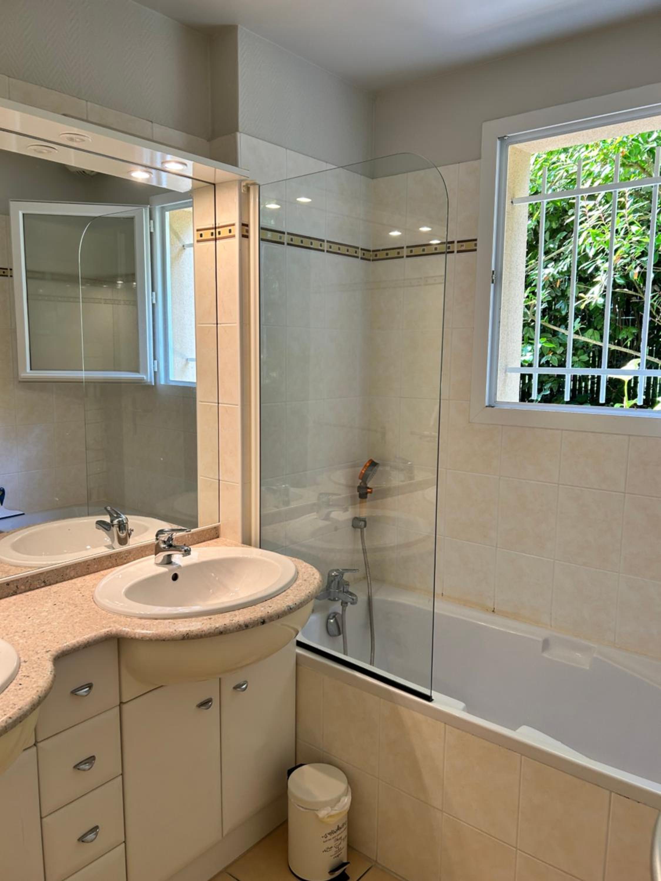 Villa Luxe piscine chauffée, 4 chambres, surplombant le golf entre océan & lac Plage à 5 min