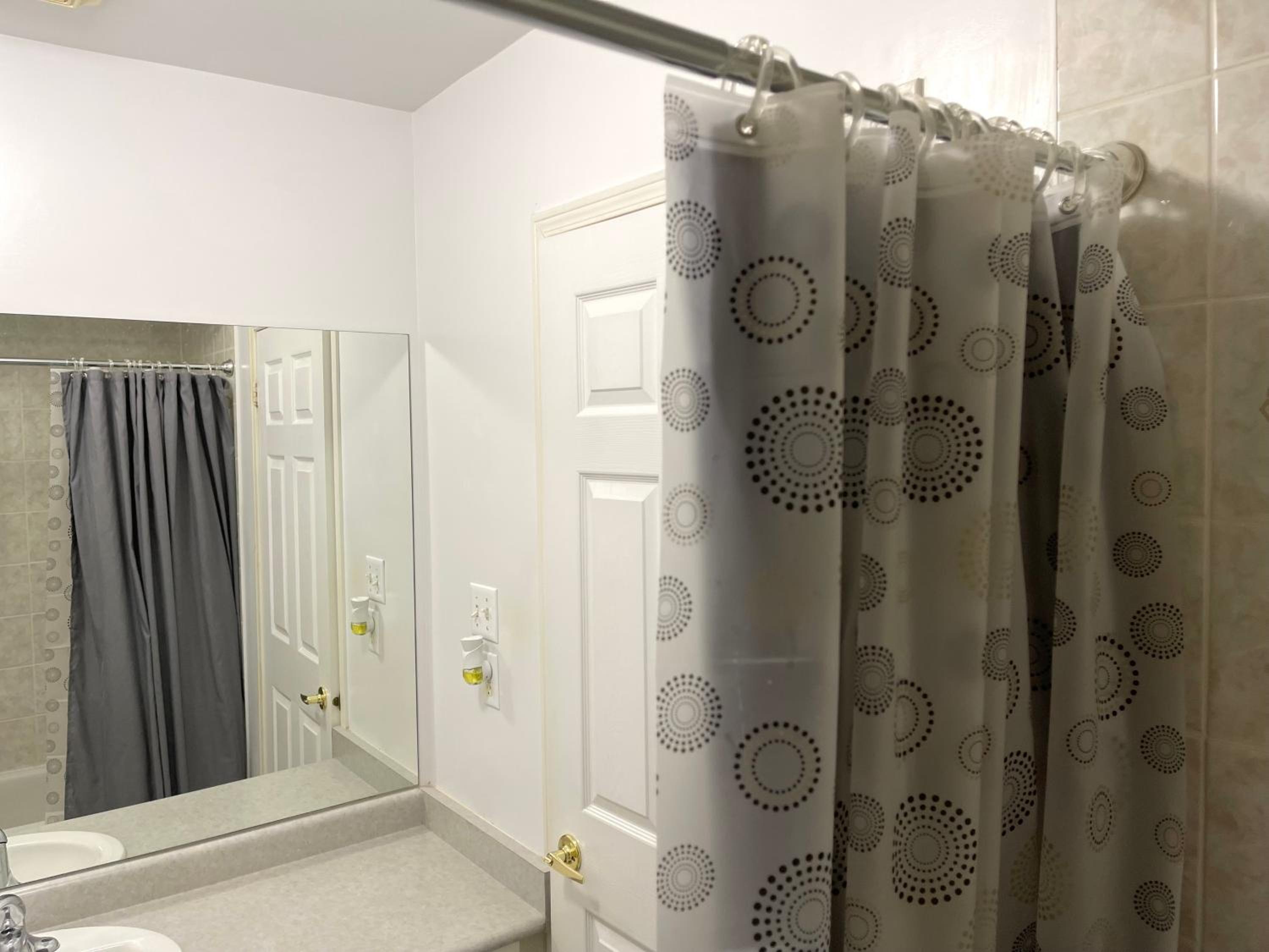 Cozy Private Bedrooms in Vaughan