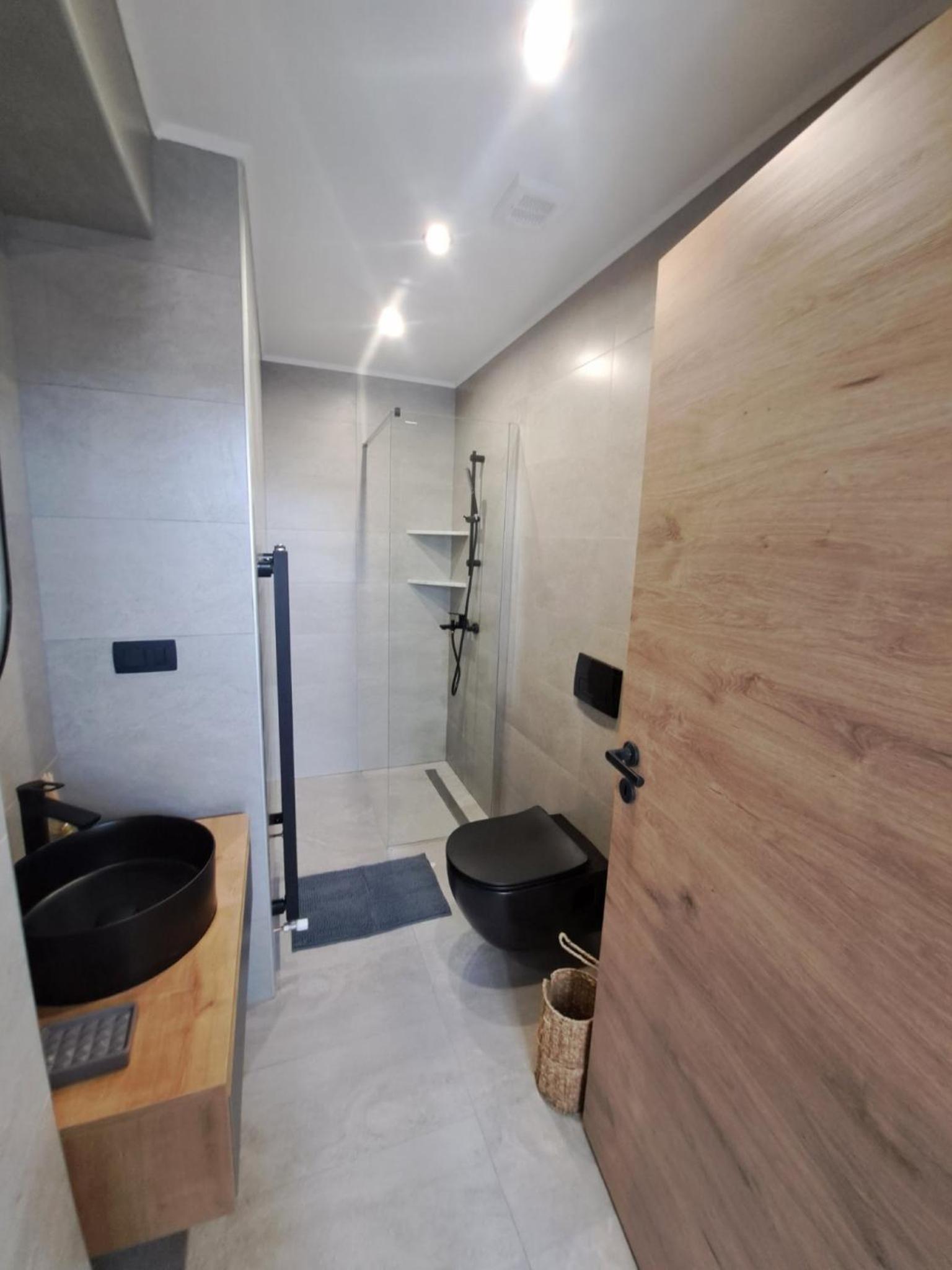 Apartments Damir with Sea View