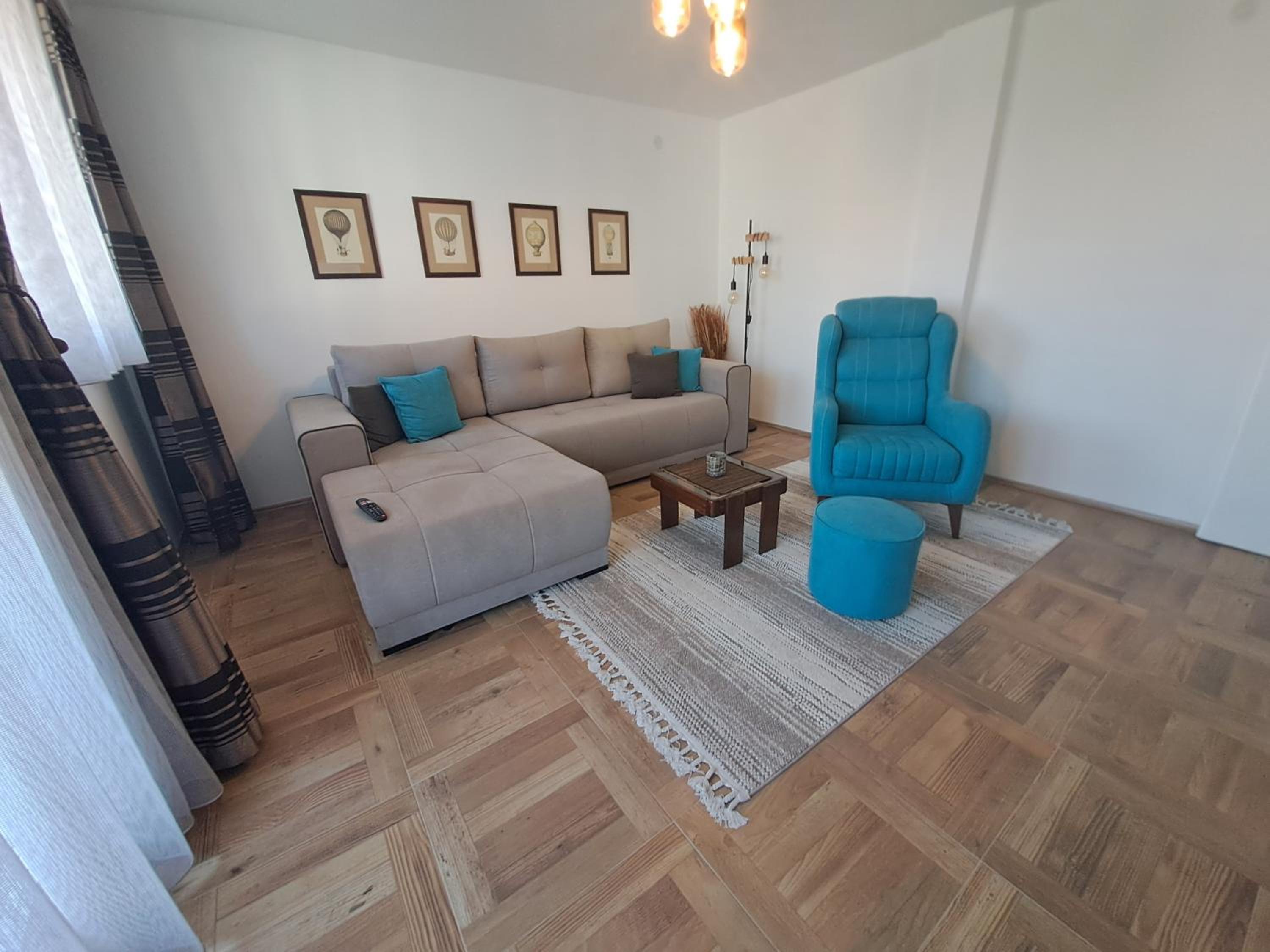 Hedonic apartment