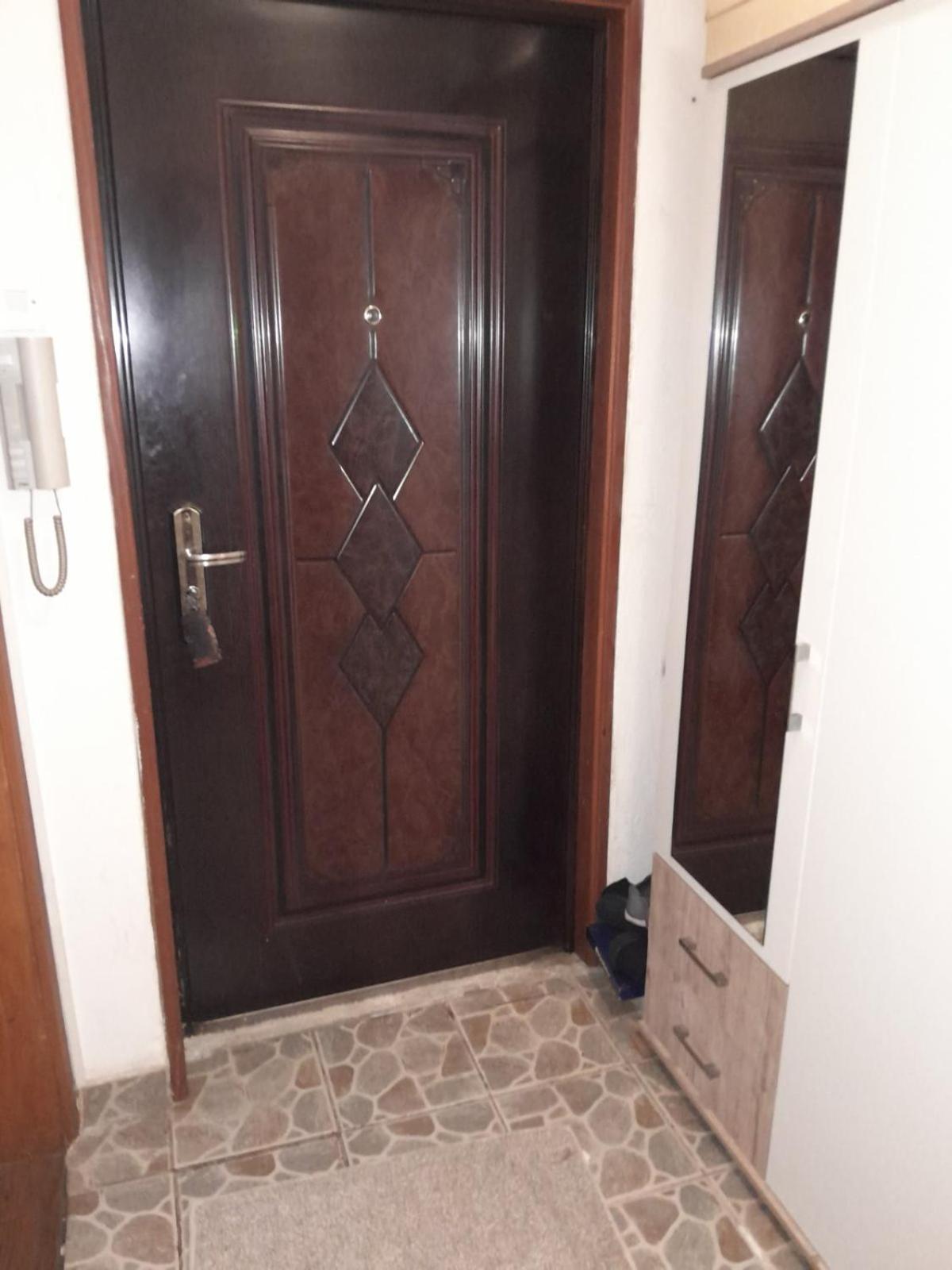 Comfy Apartment Free Parking