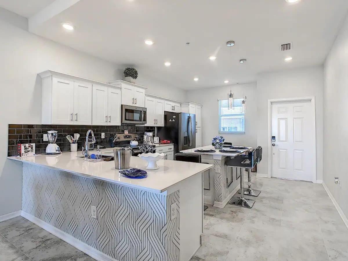 Lakeview Themed 2BR Condo near Disney